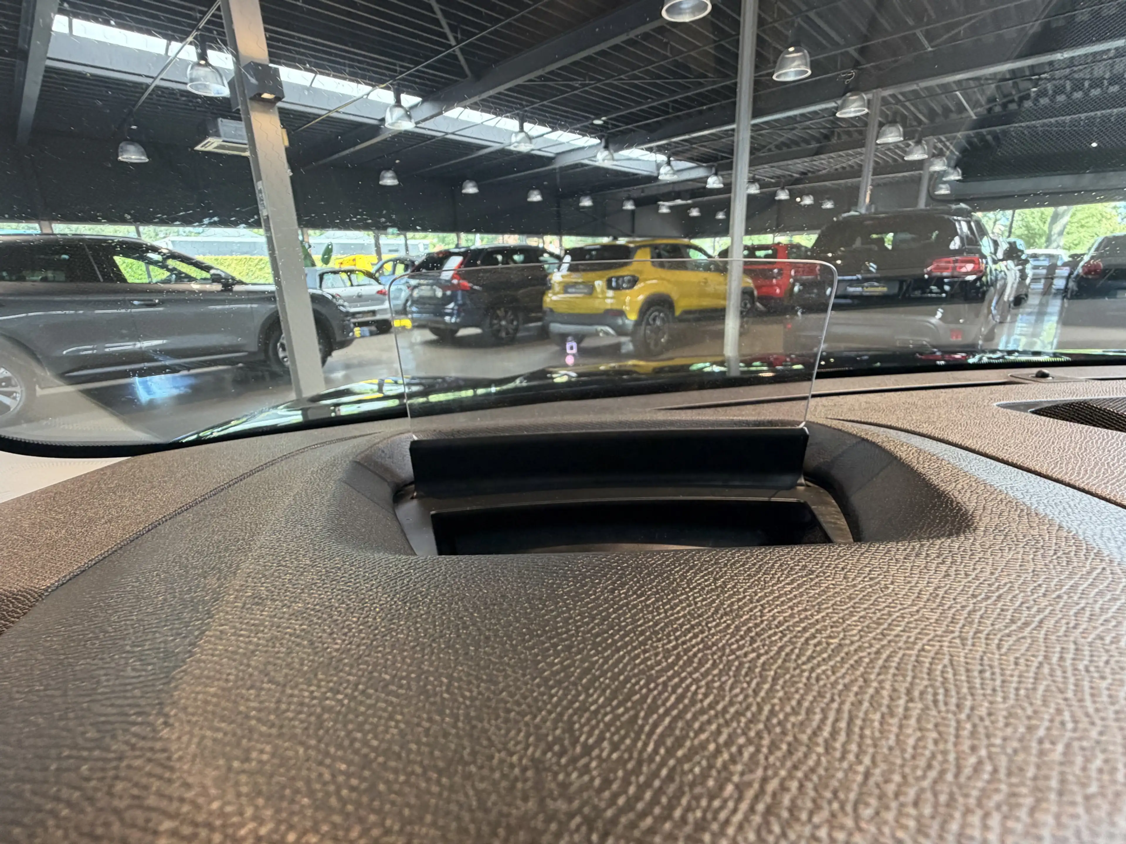 Citroen C4 X 1.2 Puretech Shine — photo 34