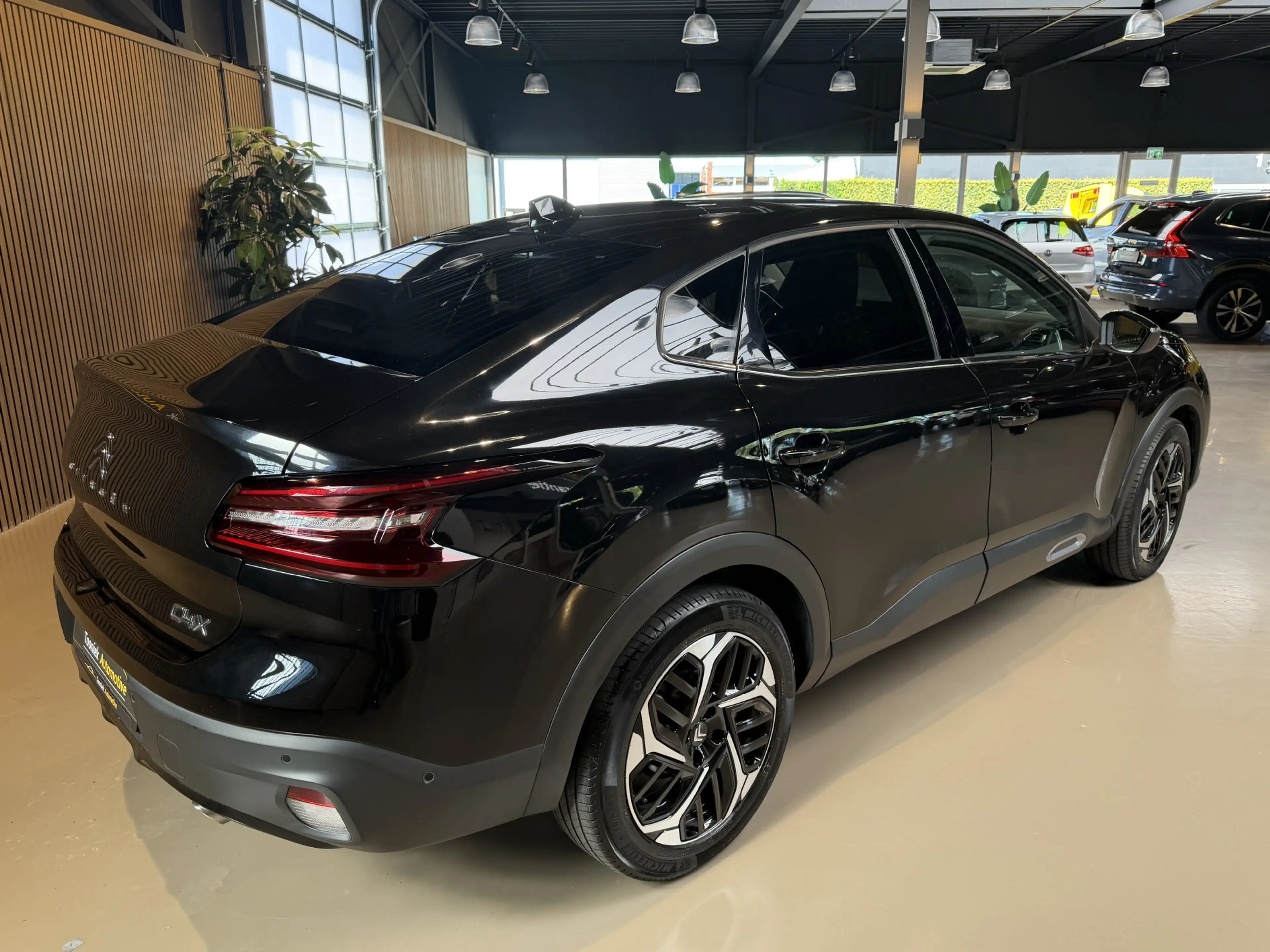Citroen C4 X 1.2 Puretech Shine — photo 3