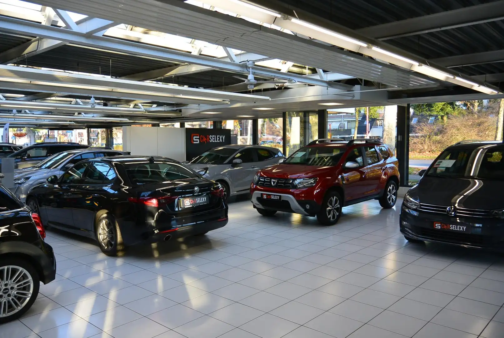 Renault Captur 1.6 E-Tech Hybrid 145 Intens Gris - 2