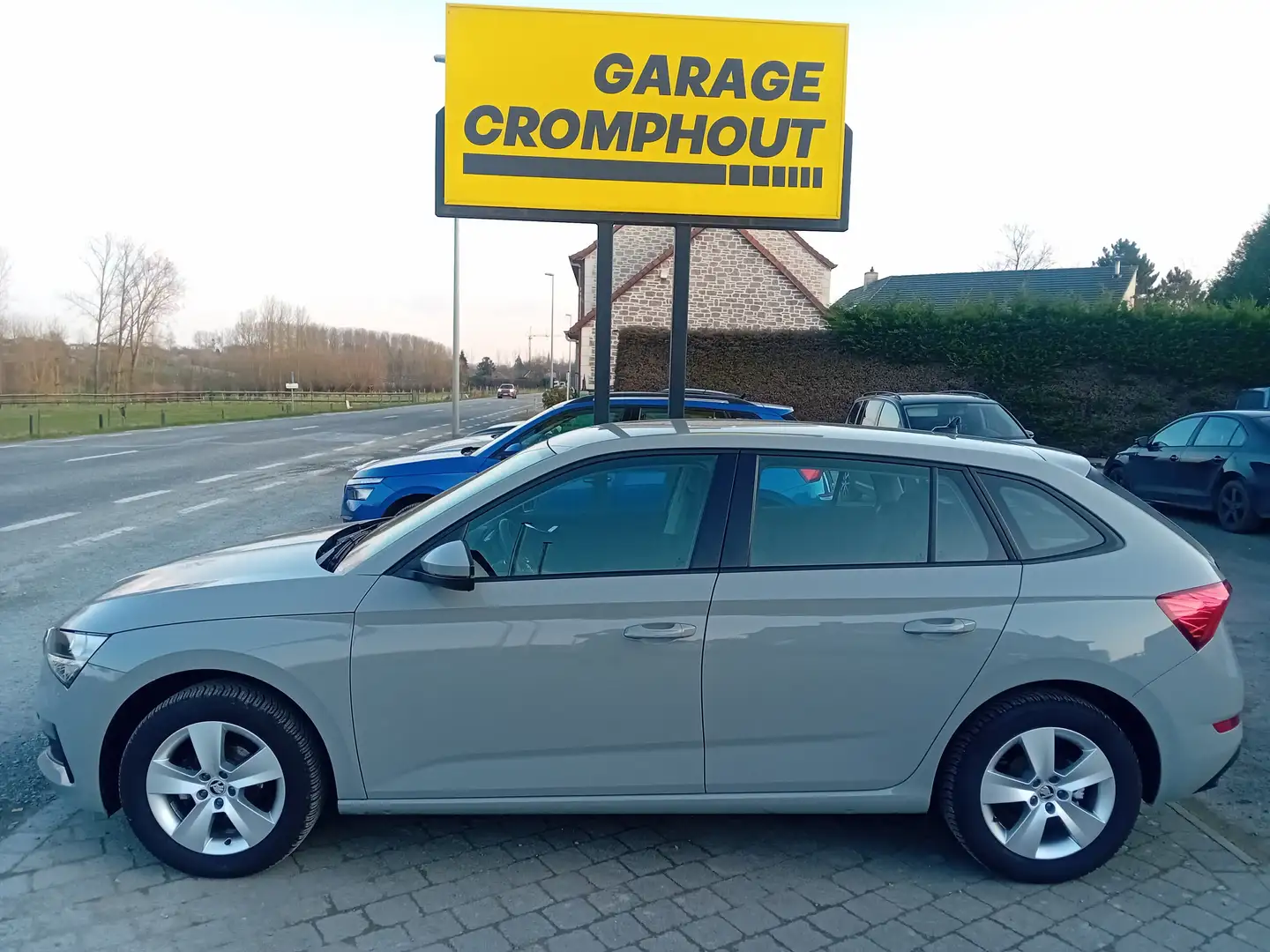 Skoda Scala 1.0 TSI Ambition (EU6AP) Grijs - 1