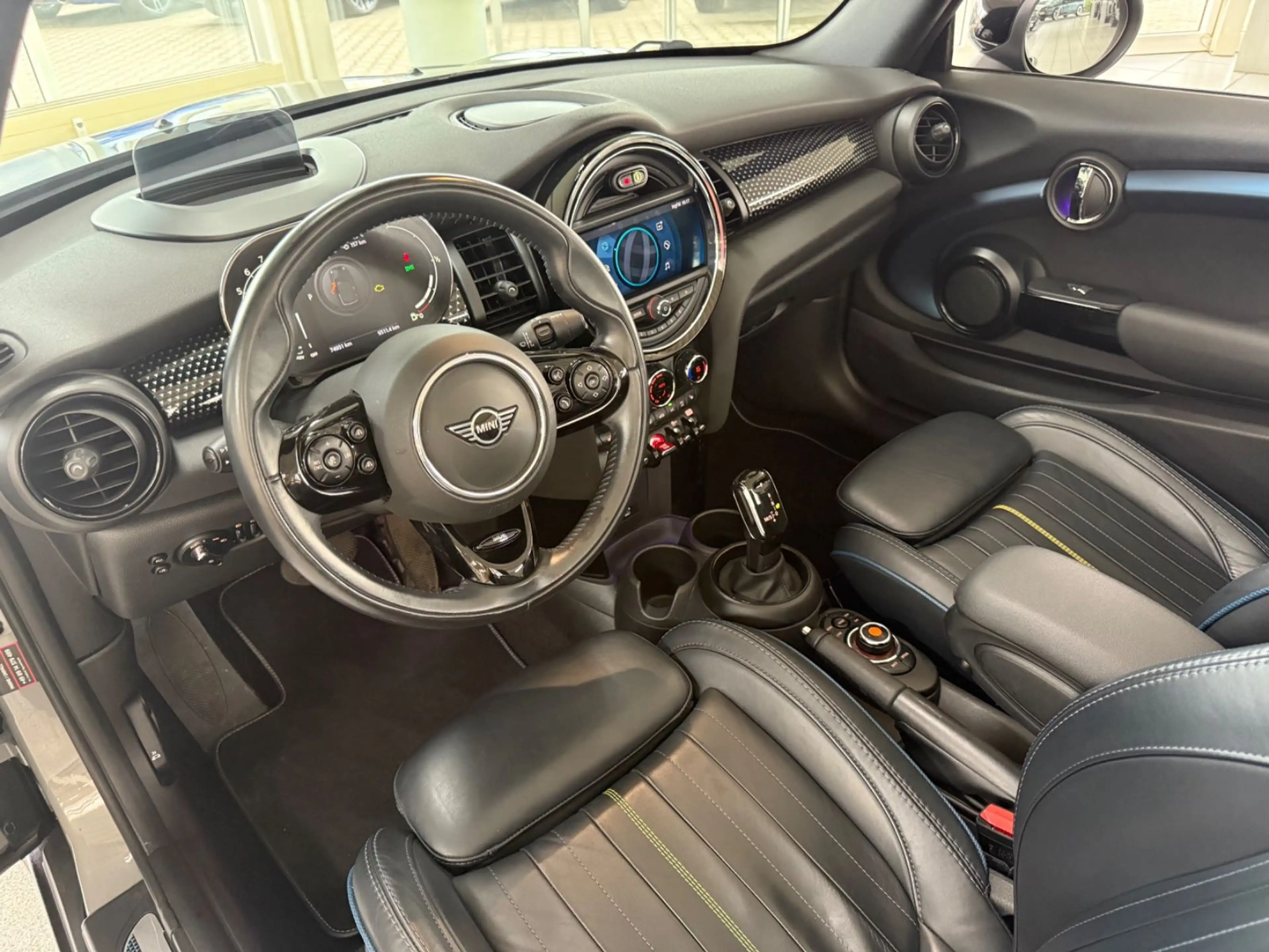 MINI Cooper Cabrio Sidewalk Trim AUT./LED/HUD/CAM — photo 13