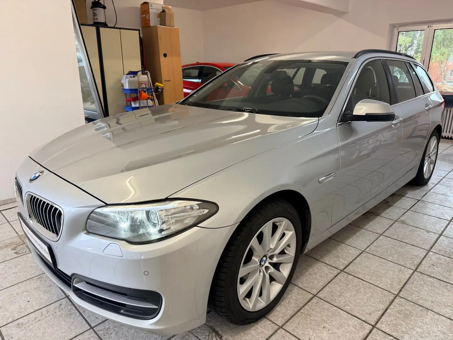 BMW 525 Baureihe 5 Touring 525 d xDrive Silber - 1