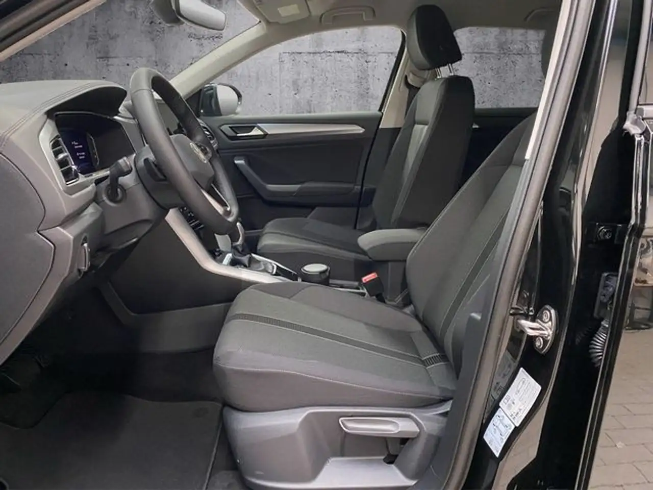 Volkswagen T-Roc 1.5 TSI Edition DSG AHK+LED+ACC+RFK+DAB 11