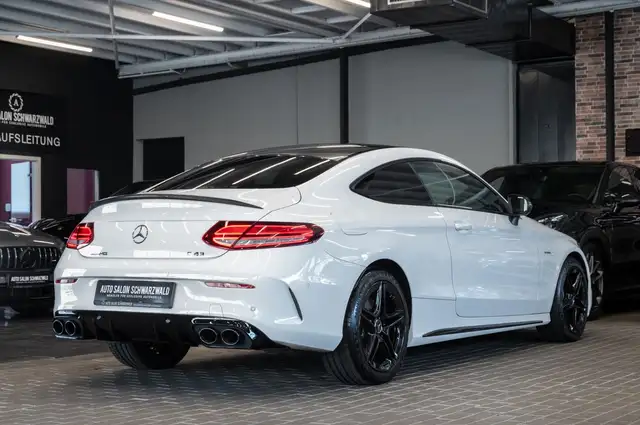 Mercedes-Benz C-Class view 7