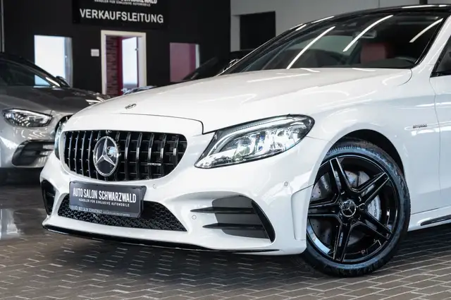 Mercedes-Benz C-Class view 3