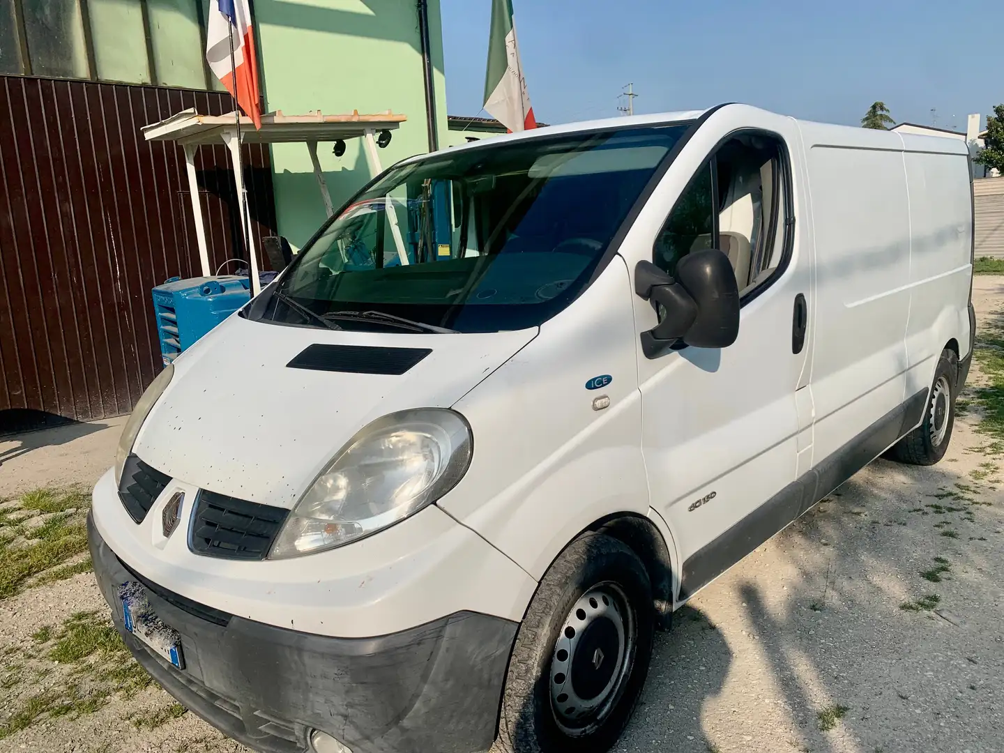 Renault trafic Blanc - 1