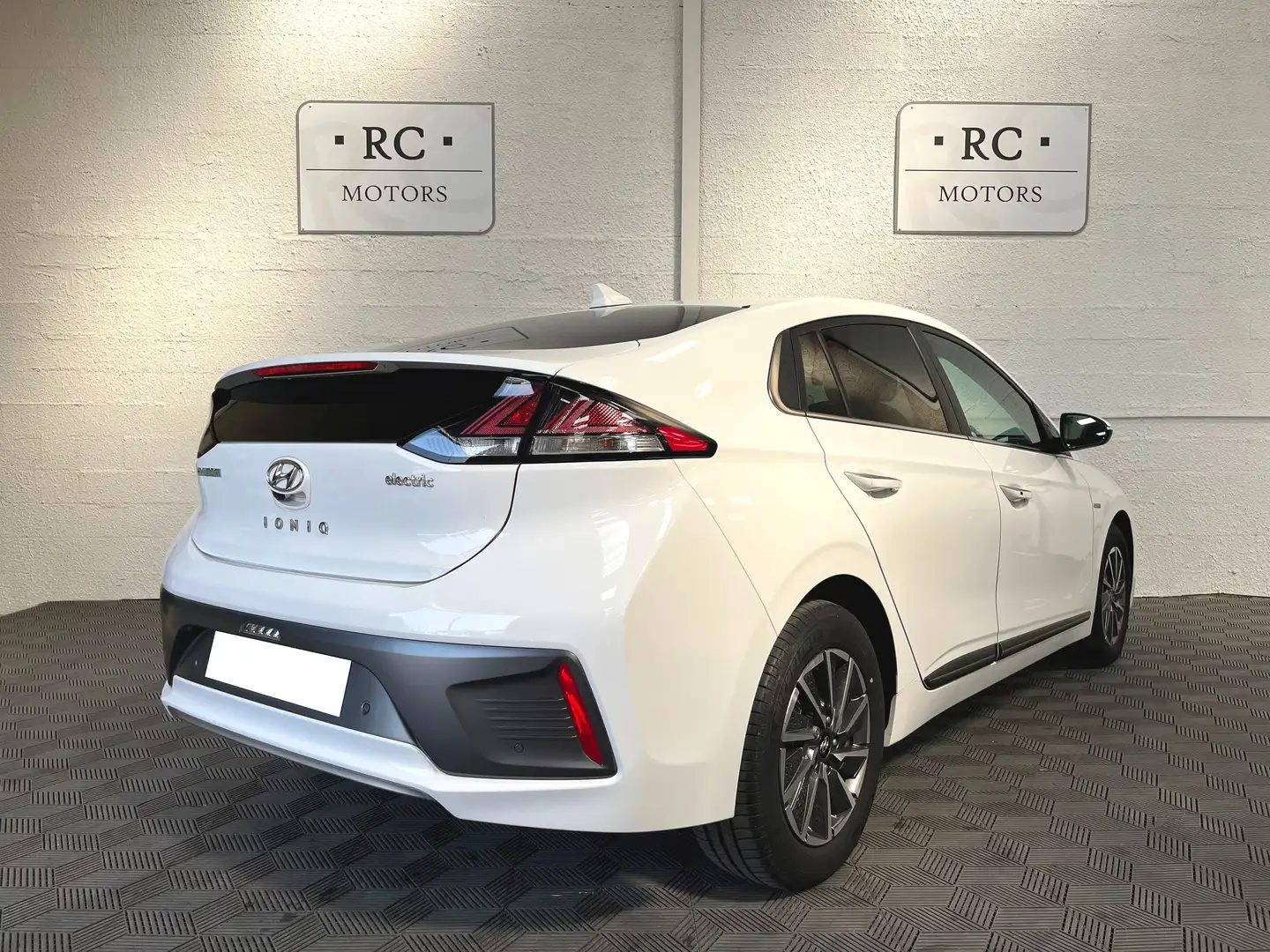 Hyundai IONIQ Electric 136 ch Creative Blanc - 2