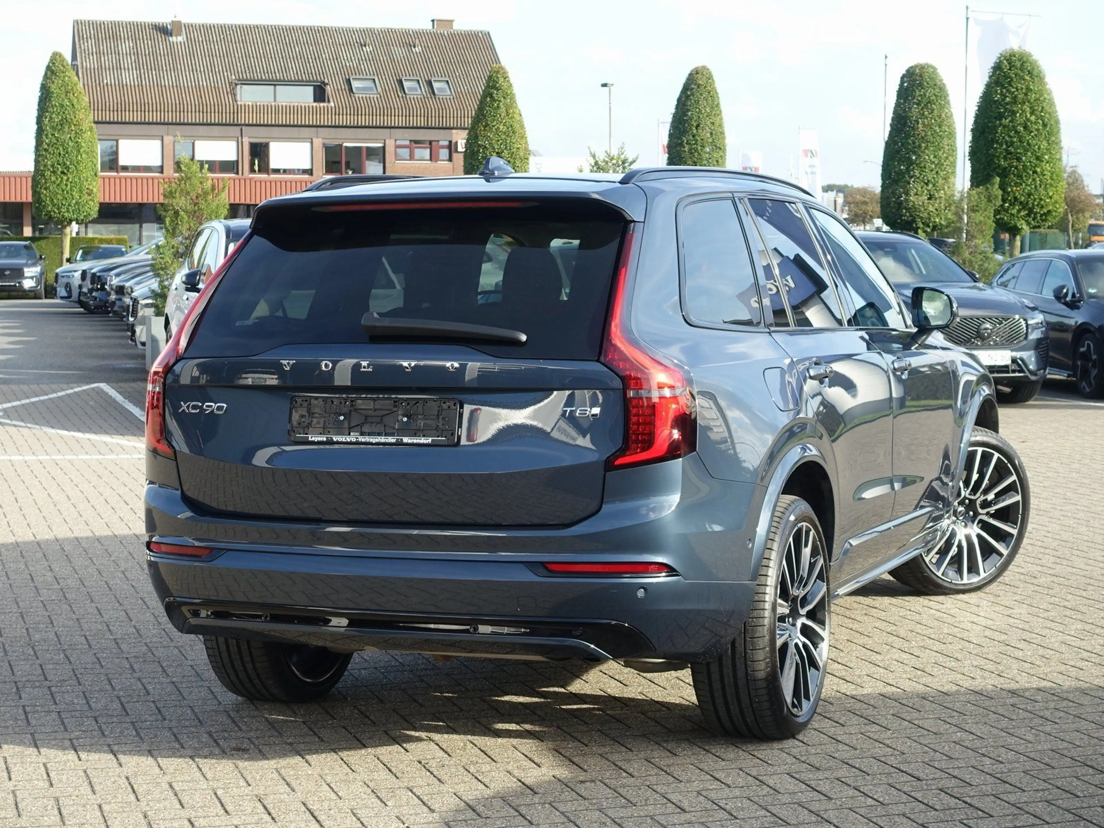 Volvo XC90 Ultra T8 AWD Plug-in Hybrid/B&W/HUD/Pano — photo 2