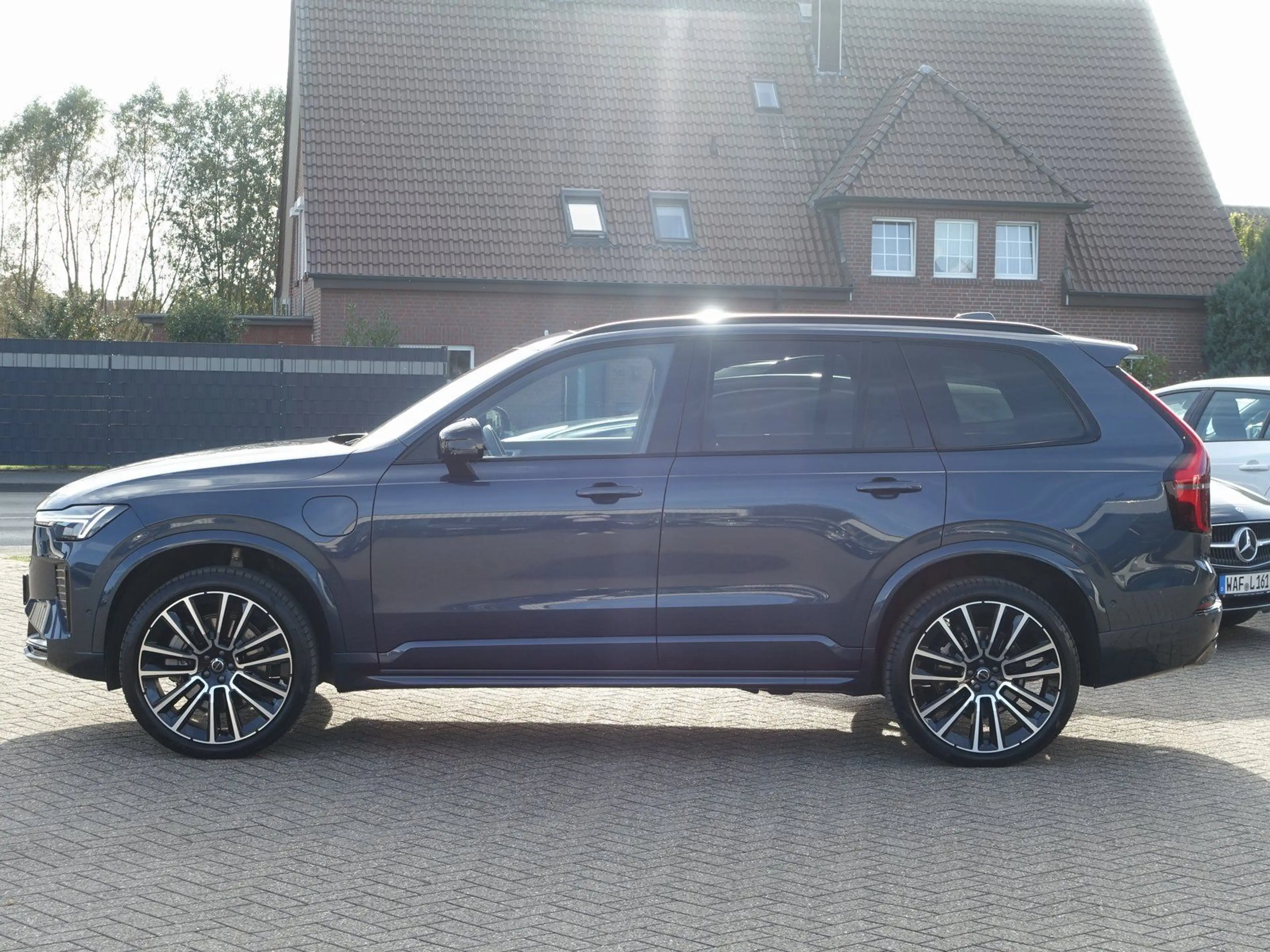 Volvo XC90 Ultra T8 AWD Plug-in Hybrid/B&W/HUD/Pano — photo 6