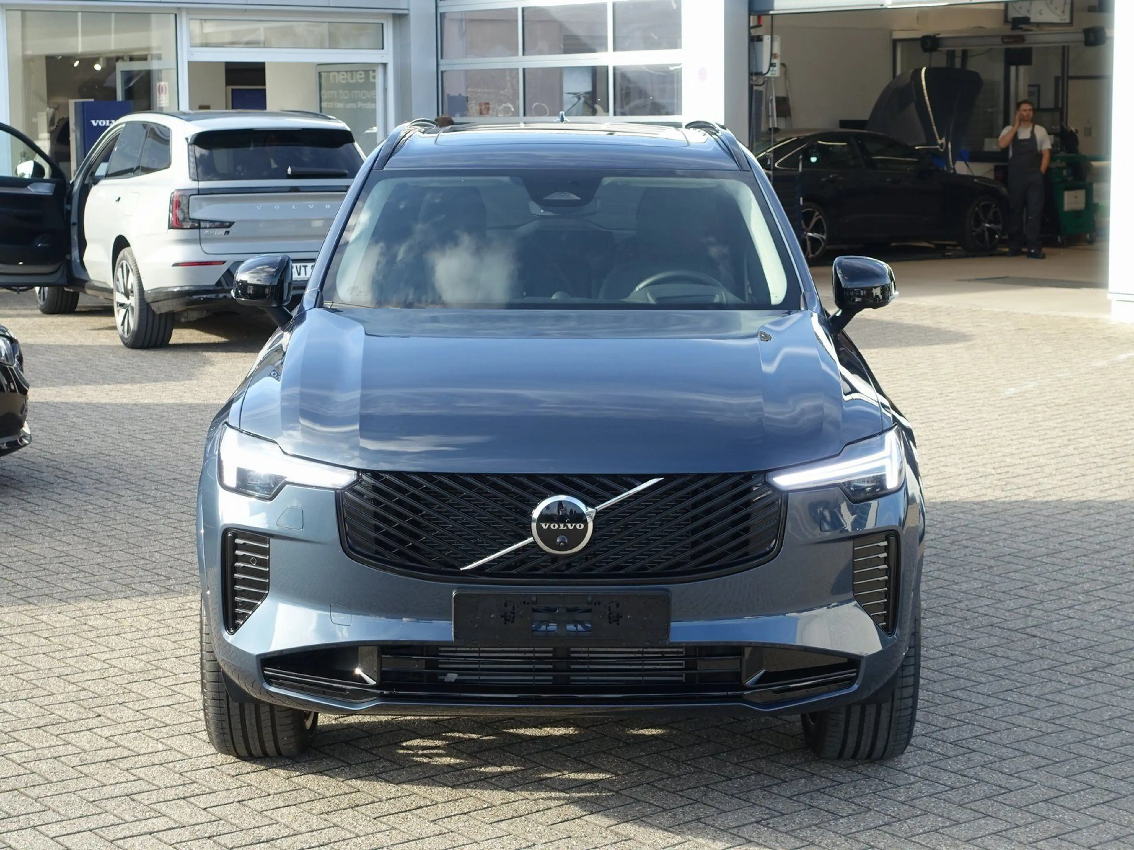 Volvo XC90 Ultra T8 AWD Plug-in Hybrid/B&W/HUD/Pano — photo 7