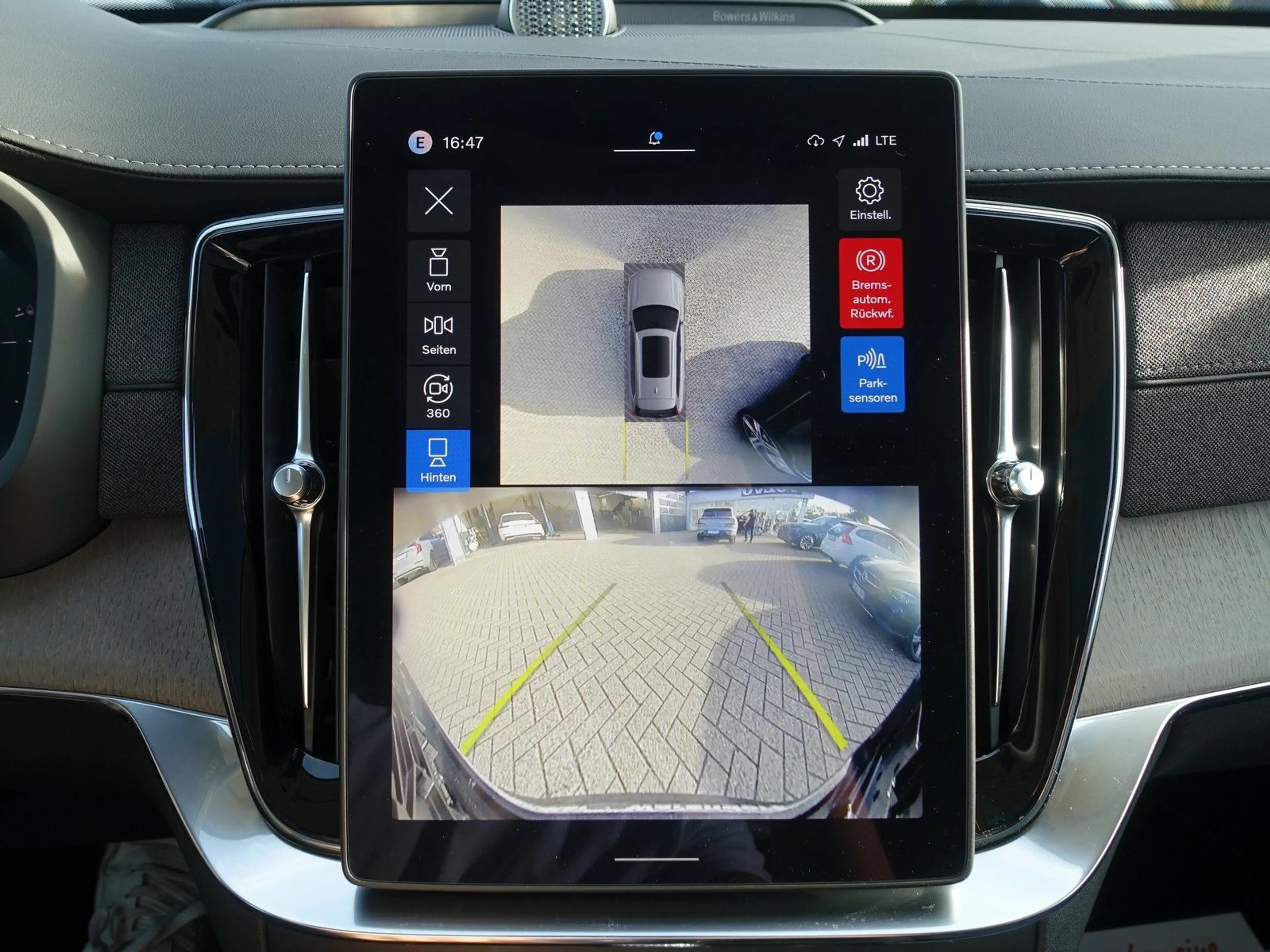 Volvo XC90 Ultra T8 AWD Plug-in Hybrid/B&W/HUD/Pano — photo 19