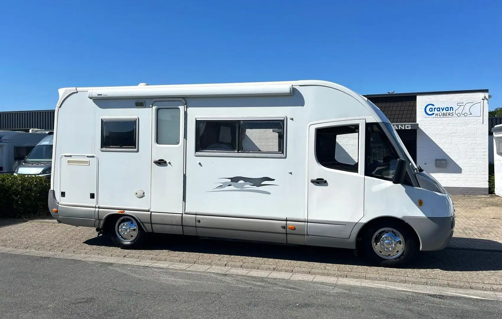 Laika Ecovip HL 680 - Hubbett - auto.Sat/TV - Solar - Weiß - 2