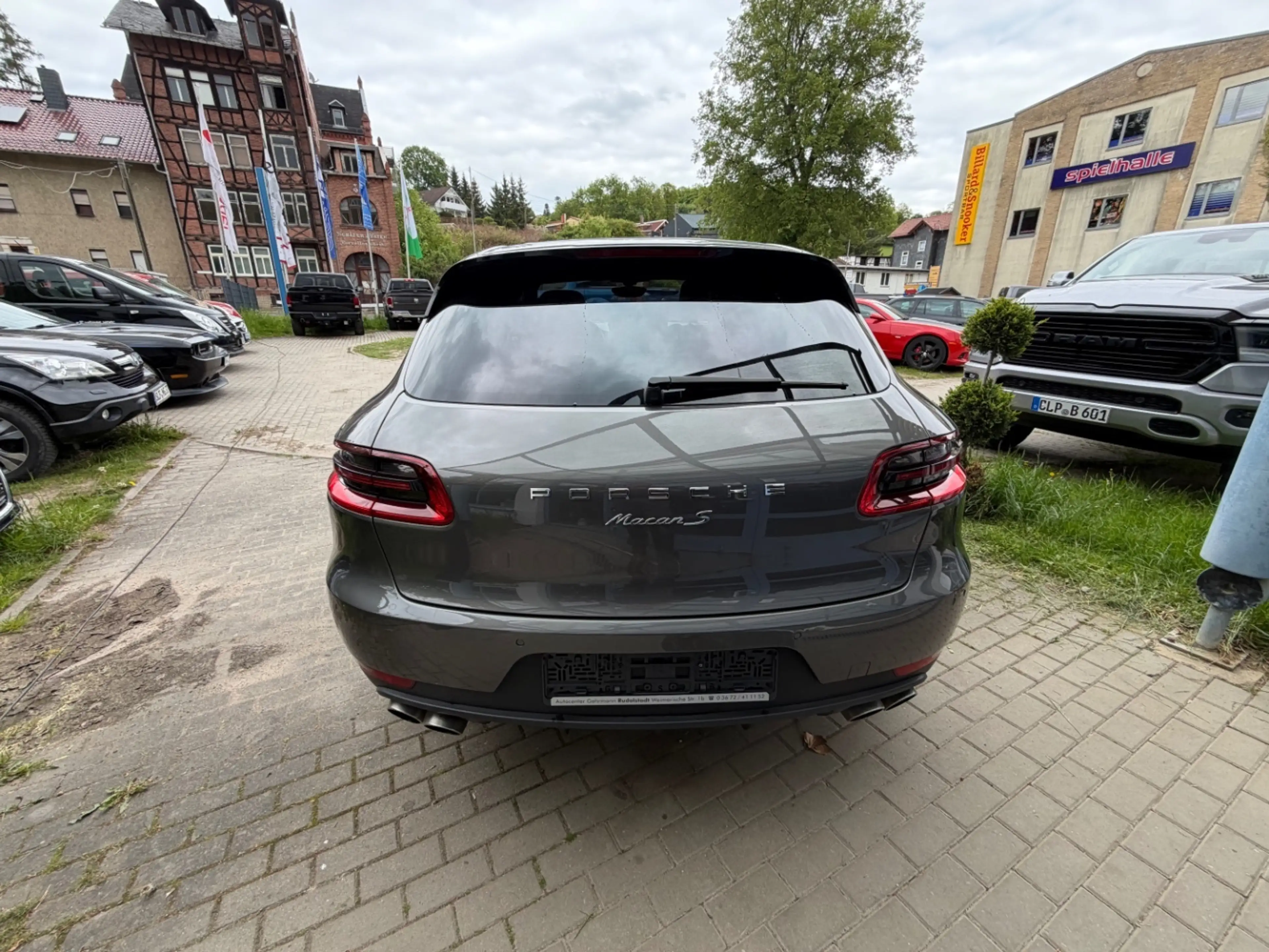 Porsche Macan S — photo 4