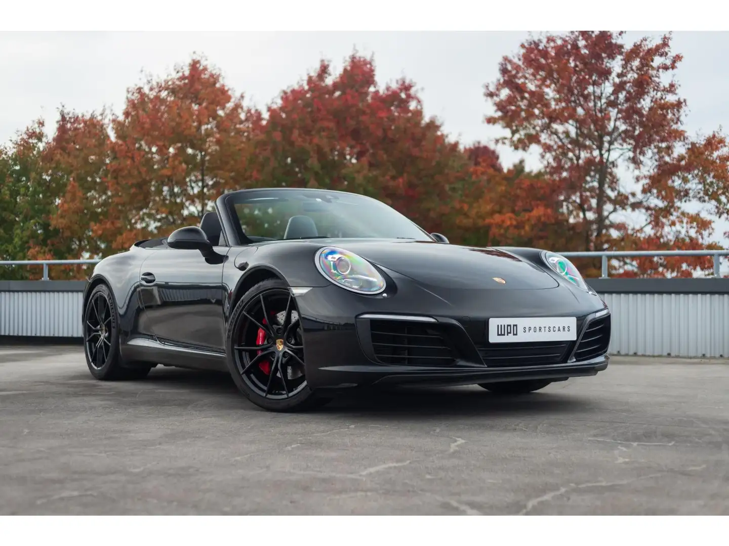 Porsche 911 Cabrio 3.0 Carrera S Zwart - 1