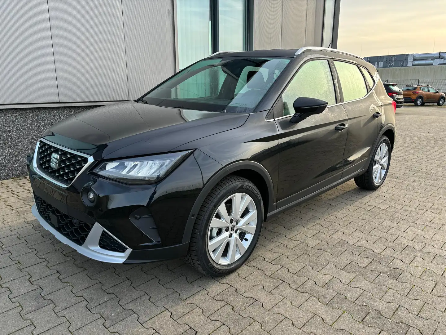 SEAT Arona Style 1.0 TSI 115PS, 5J. Garantie, 16" Alu, Res... - 1