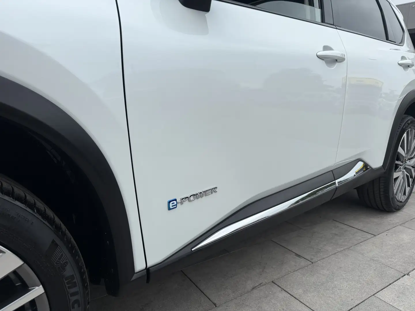 Nissan X-Trail 1.5 e-4orce Tekna Plus 4WD 7 Persoons ** NIEUW ** Wit - 2