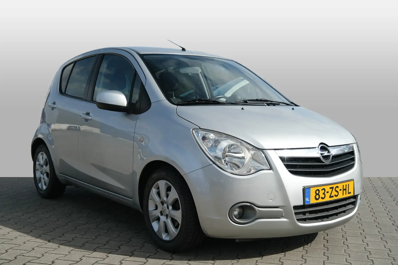 Opel Agila 1.2 Enjoy Gris - 2
