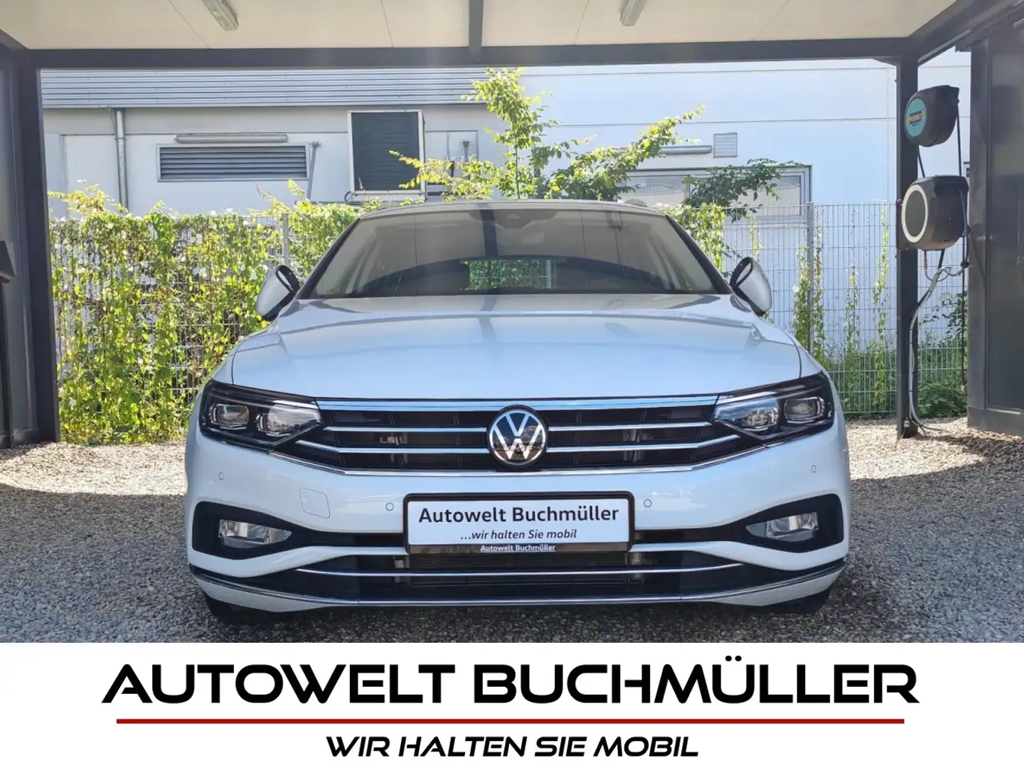 Volkswagen Passat 2.0 TDI DSG,ORIG.38TKM,LEDER,AHK,MATRIX Klima Biały - 1