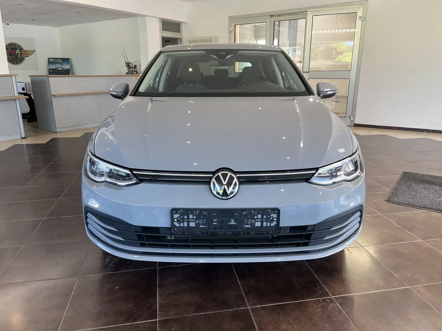 Volkswagen Golf Life*SHZ*TEMPOMAT*SBL*AssST*TÜV Neu Grau - 2