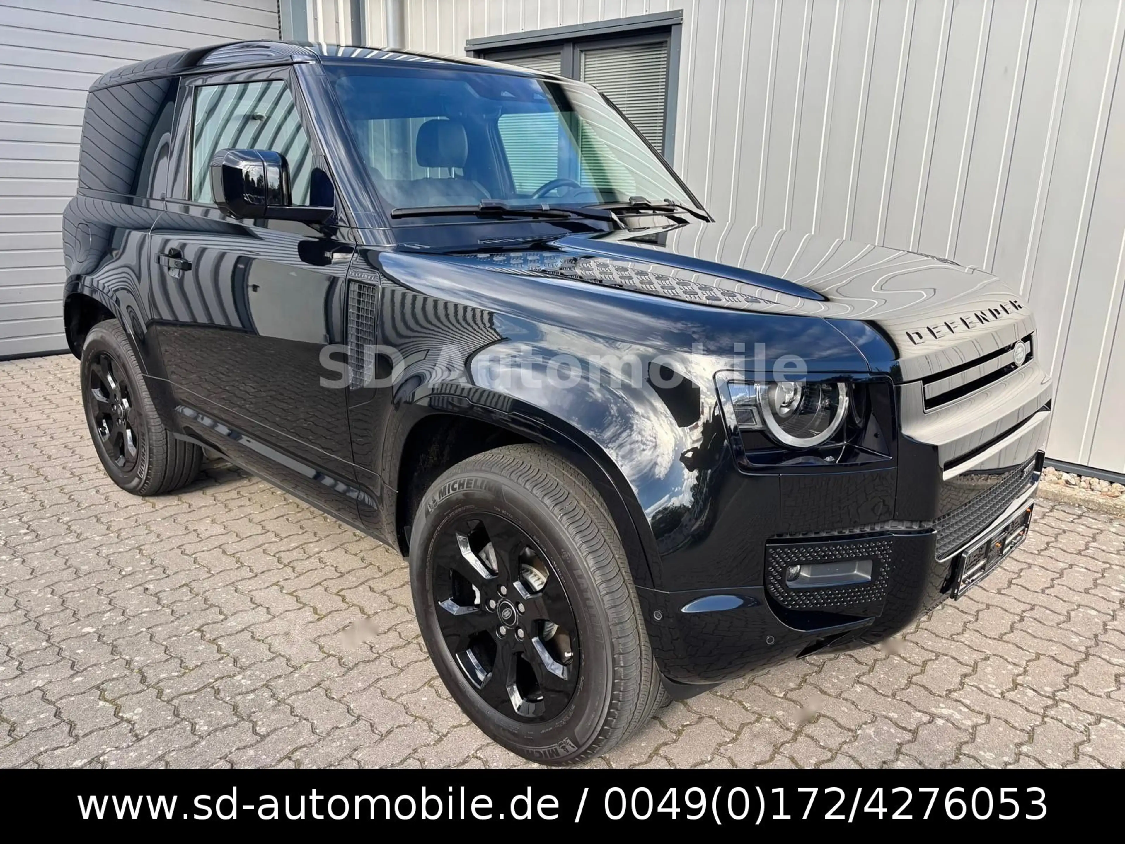 Land Rover Defender 90 X-Dynamic D250 3,0d SE BLACK-DESIGN — photo 3