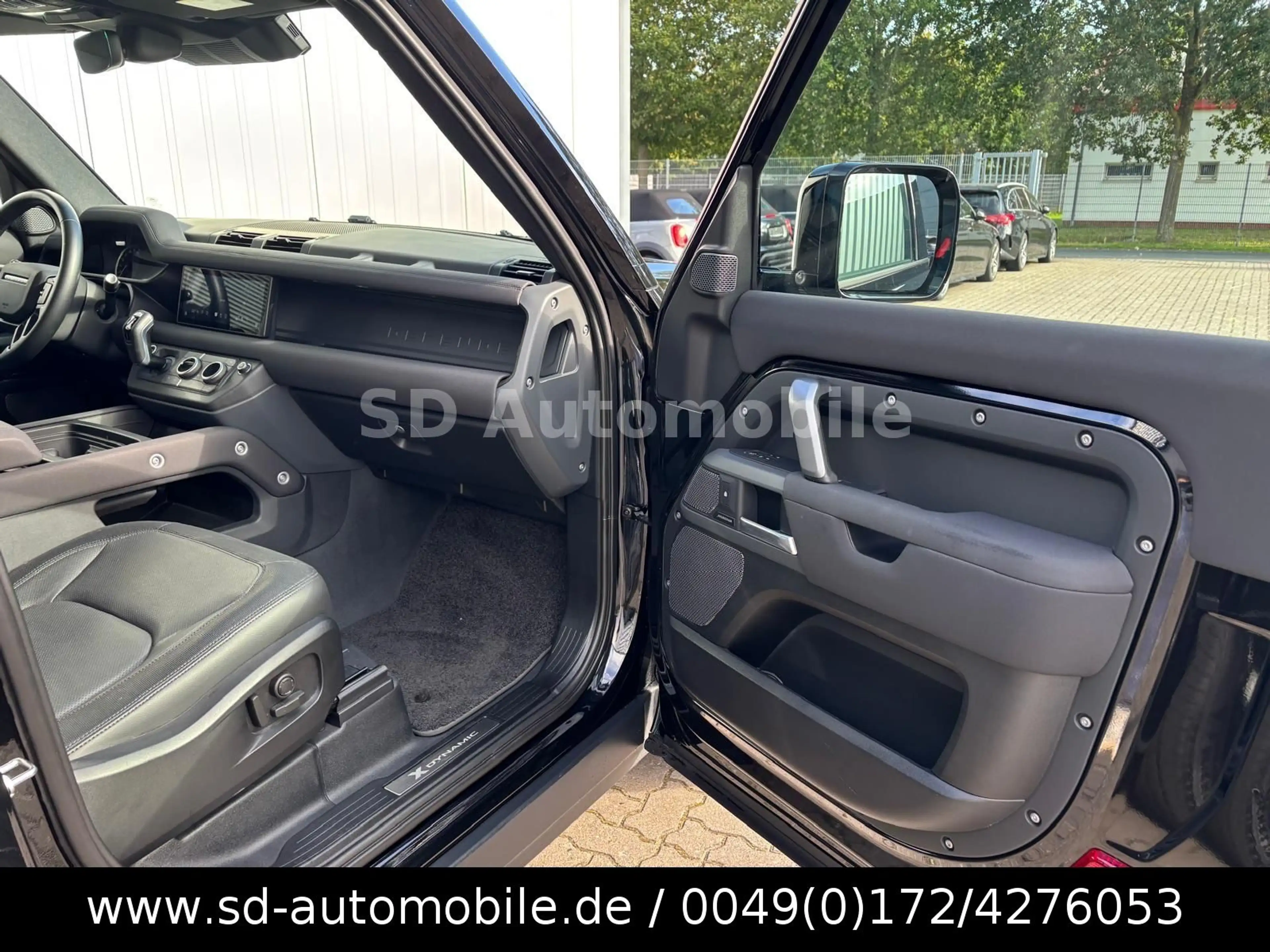 Land Rover Defender 90 X-Dynamic D250 3,0d SE BLACK-DESIGN — photo 19