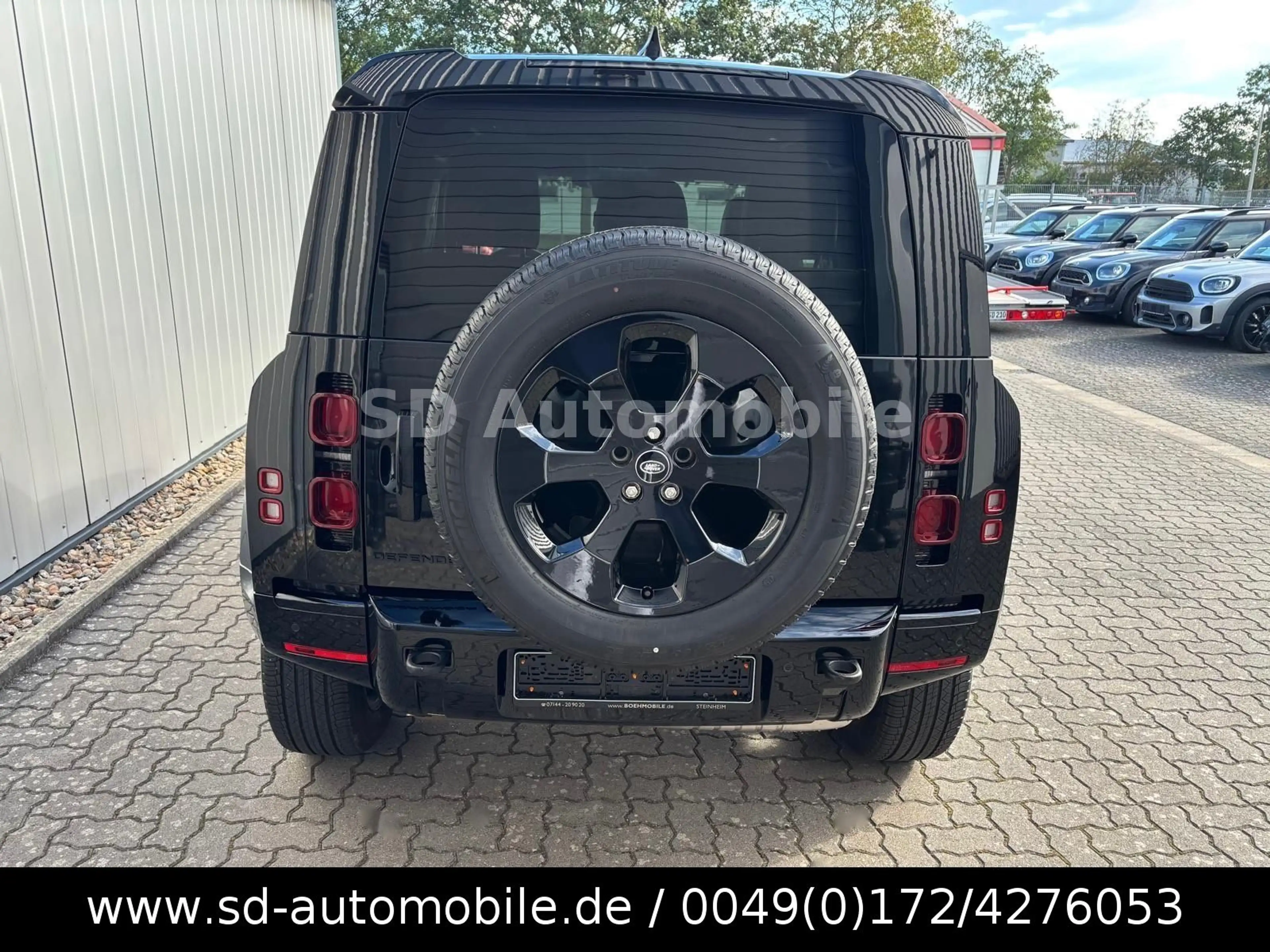 Land Rover Defender 90 X-Dynamic D250 3,0d SE BLACK-DESIGN — photo 13