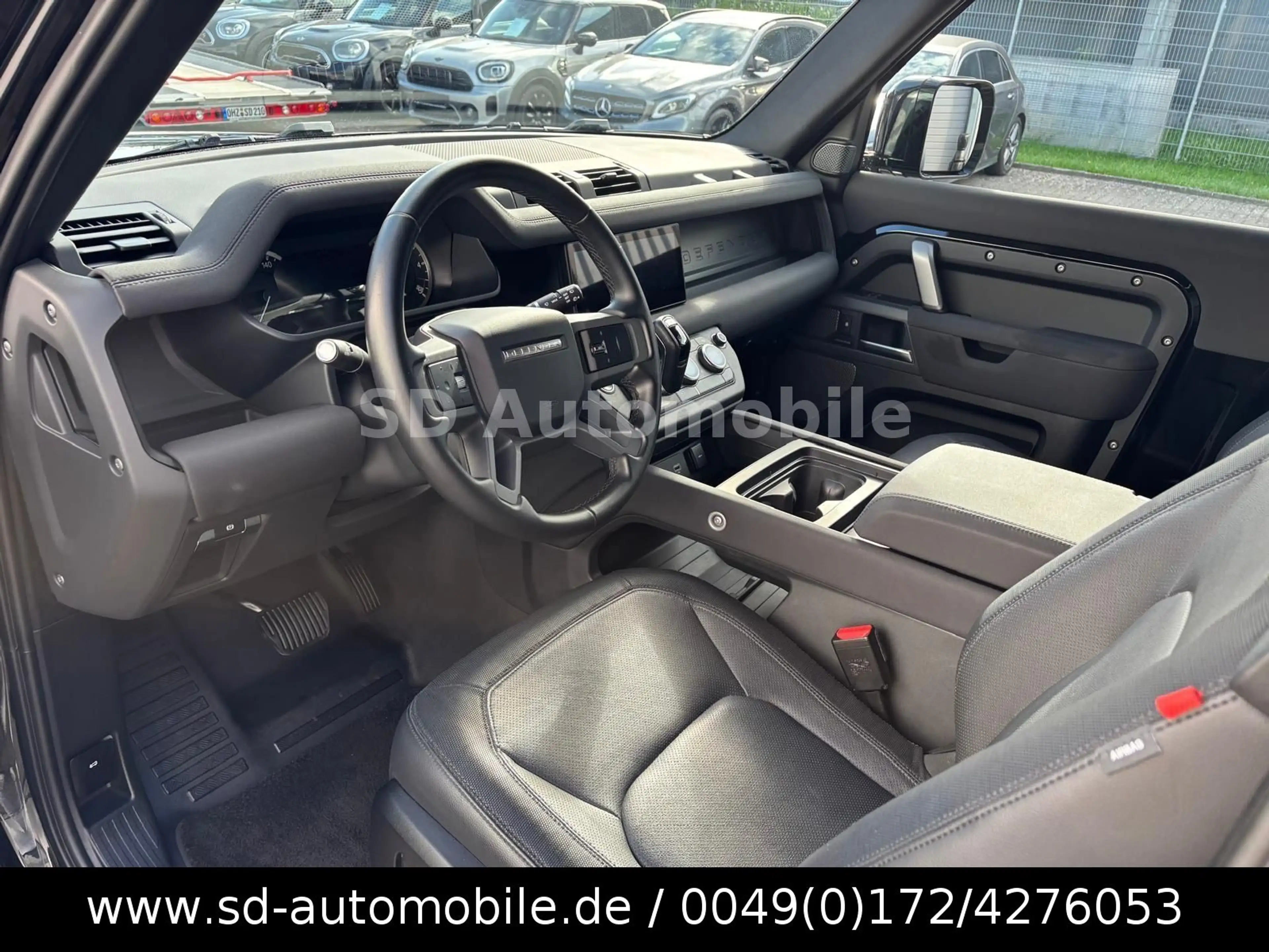 Land Rover Defender 90 X-Dynamic D250 3,0d SE BLACK-DESIGN — photo 16