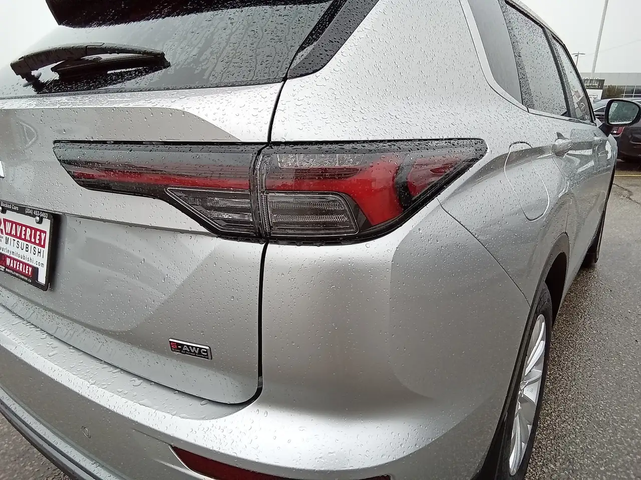 Mitsubishi Outlander снимка Mitsubishi Outlander