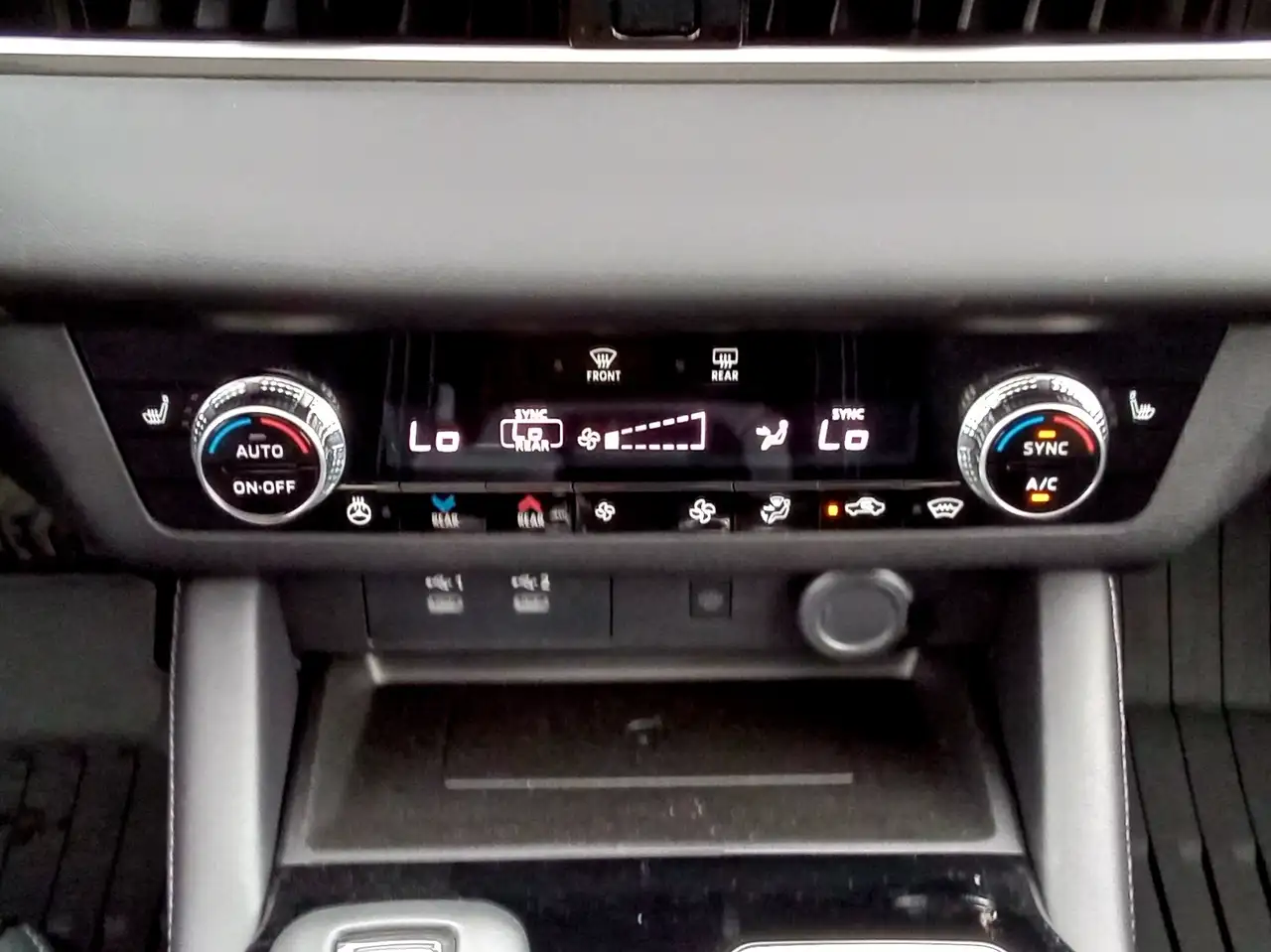 Mitsubishi Outlander снимка Mitsubishi Outlander