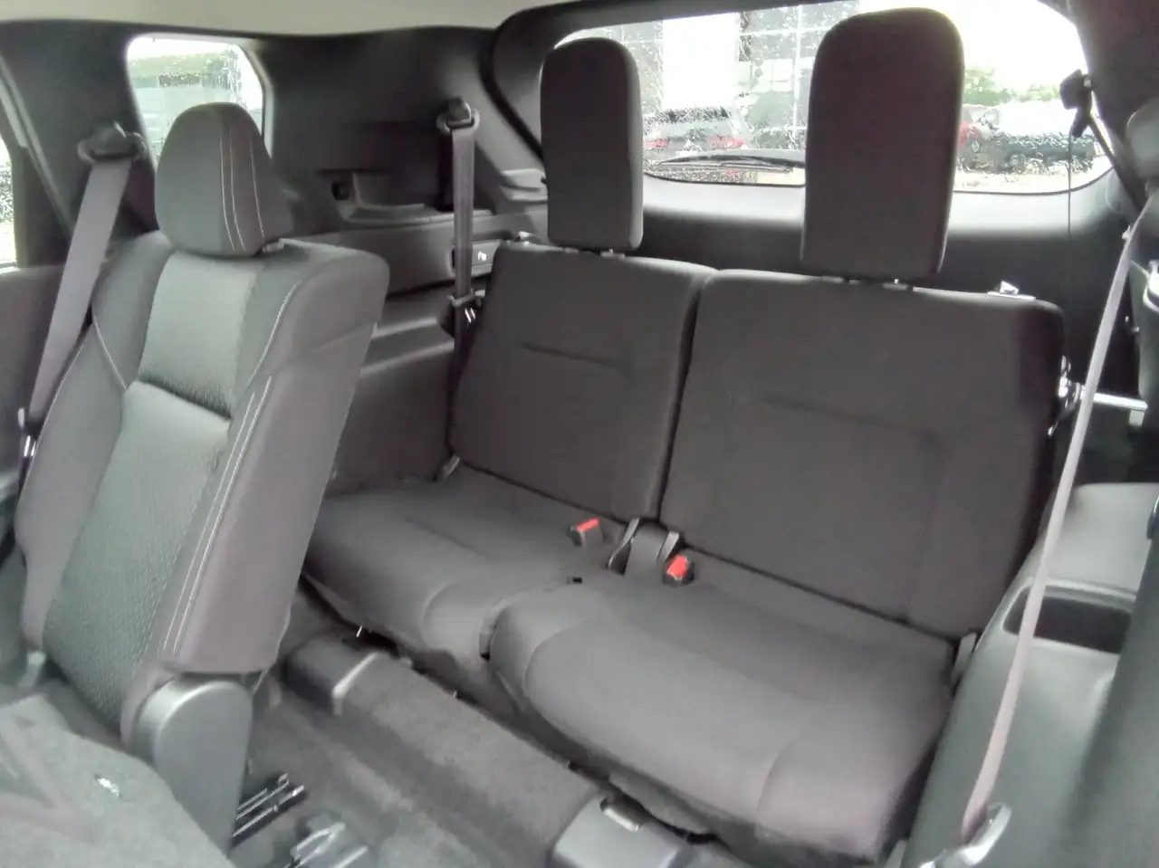 Mitsubishi Outlander снимка Mitsubishi Outlander