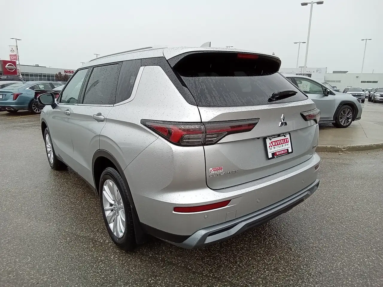 Mitsubishi Outlander снимка Mitsubishi Outlander