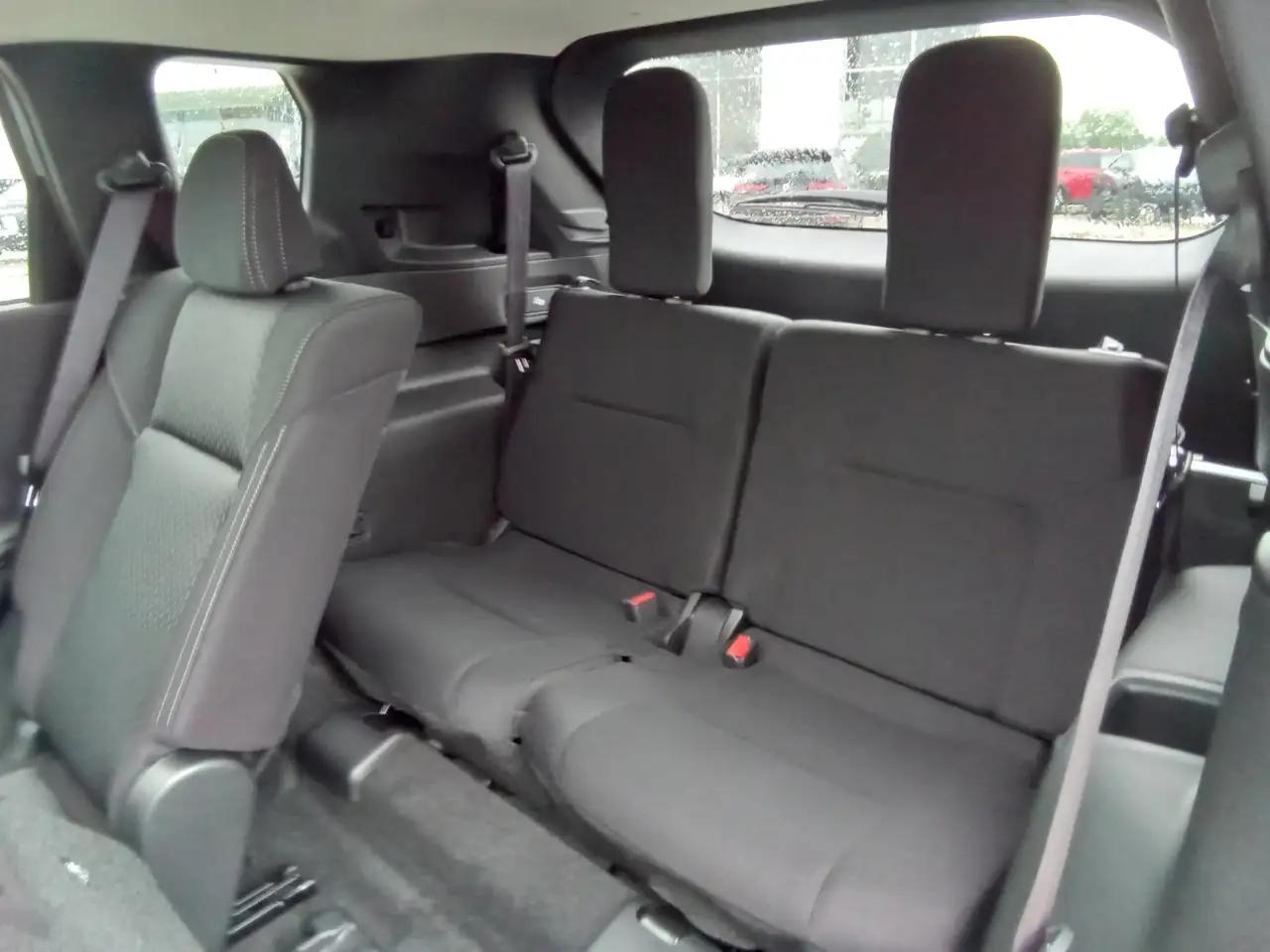 Mitsubishi Outlander снимка Mitsubishi Outlander