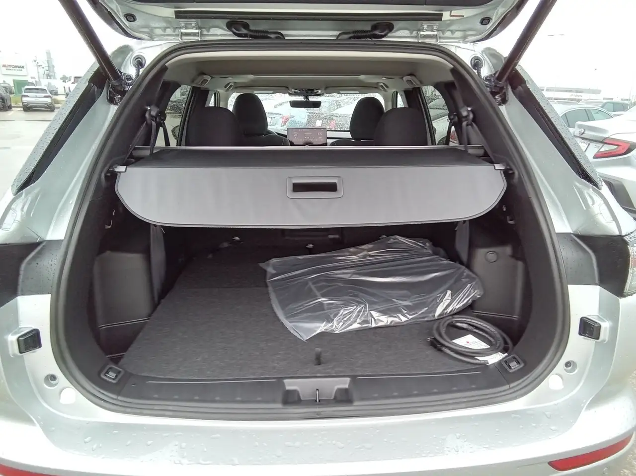 Mitsubishi Outlander снимка Mitsubishi Outlander