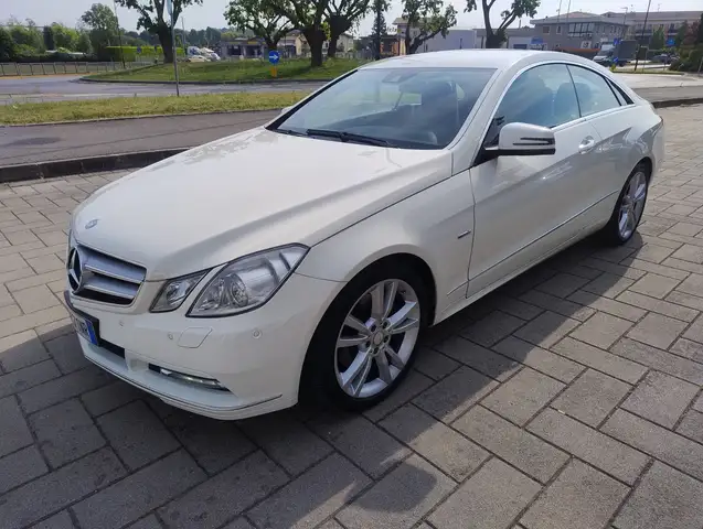 Mercedes-Benz E 250 - C207 Coupe cdi be Executive 7G-TRONIC