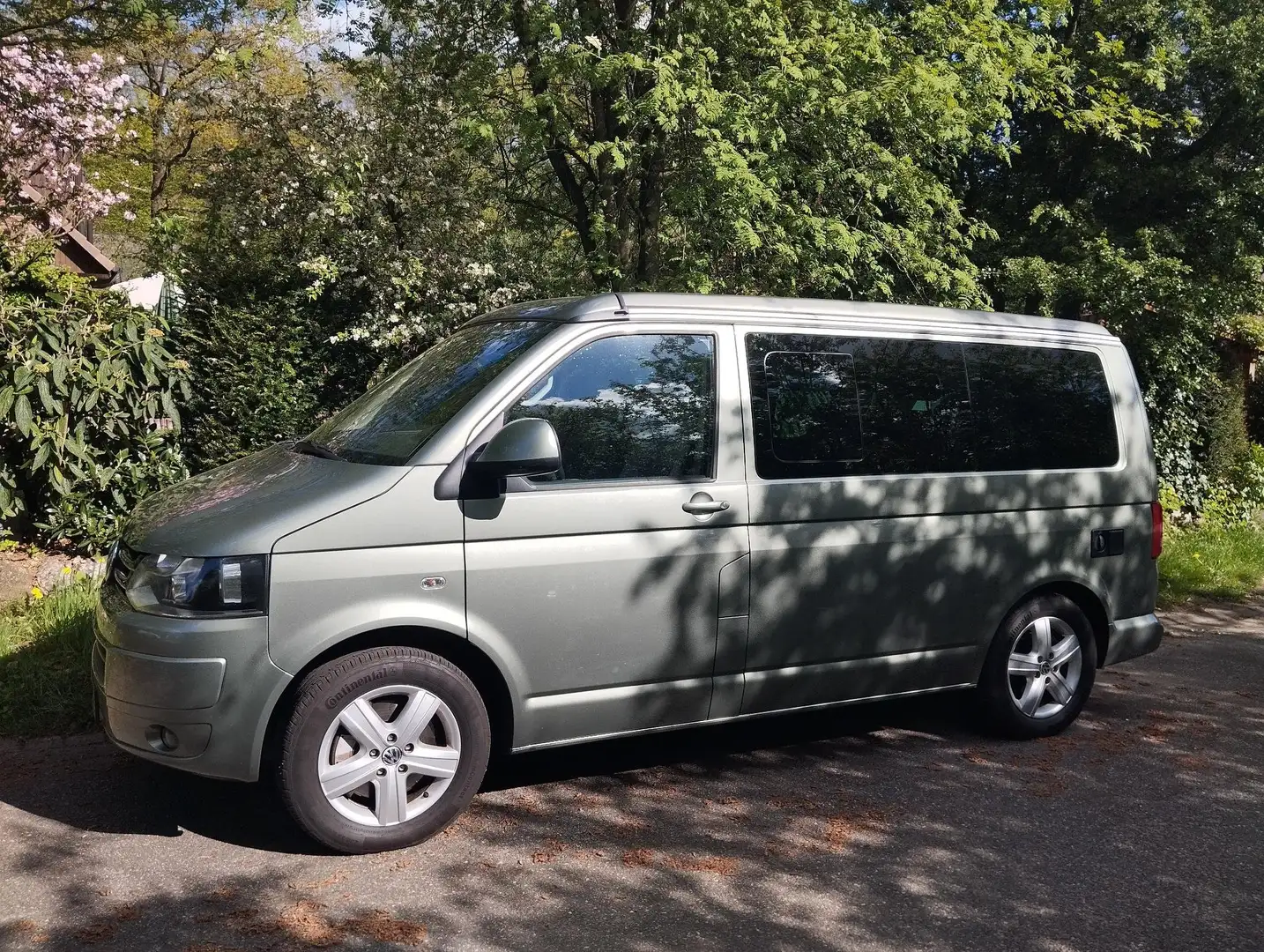 Volkswagen T5 California Comfortline Wohnmobil Grün - 2