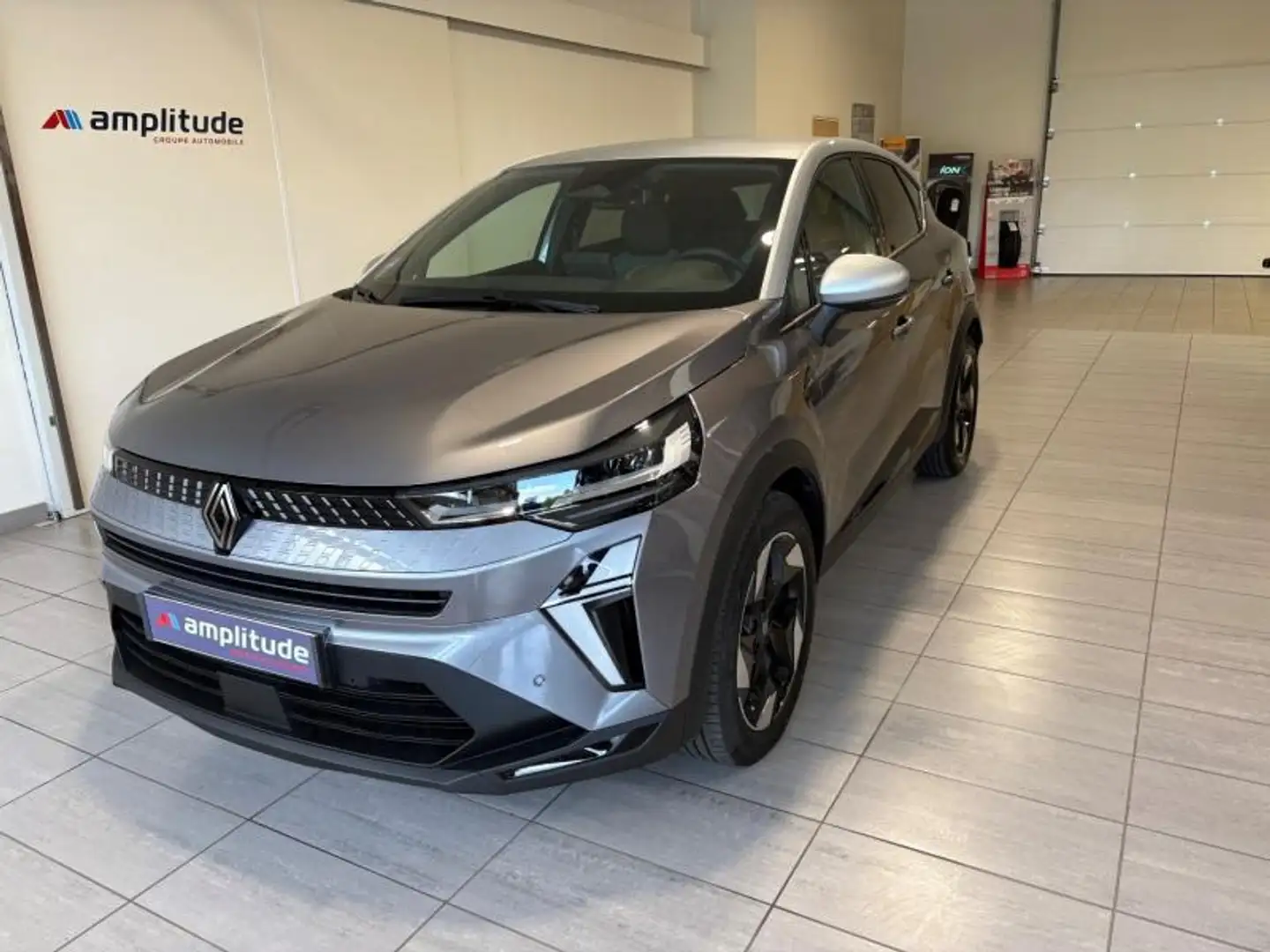 Renault Captur 1.6 E-Tech full hybrid 145ch Techno - 1