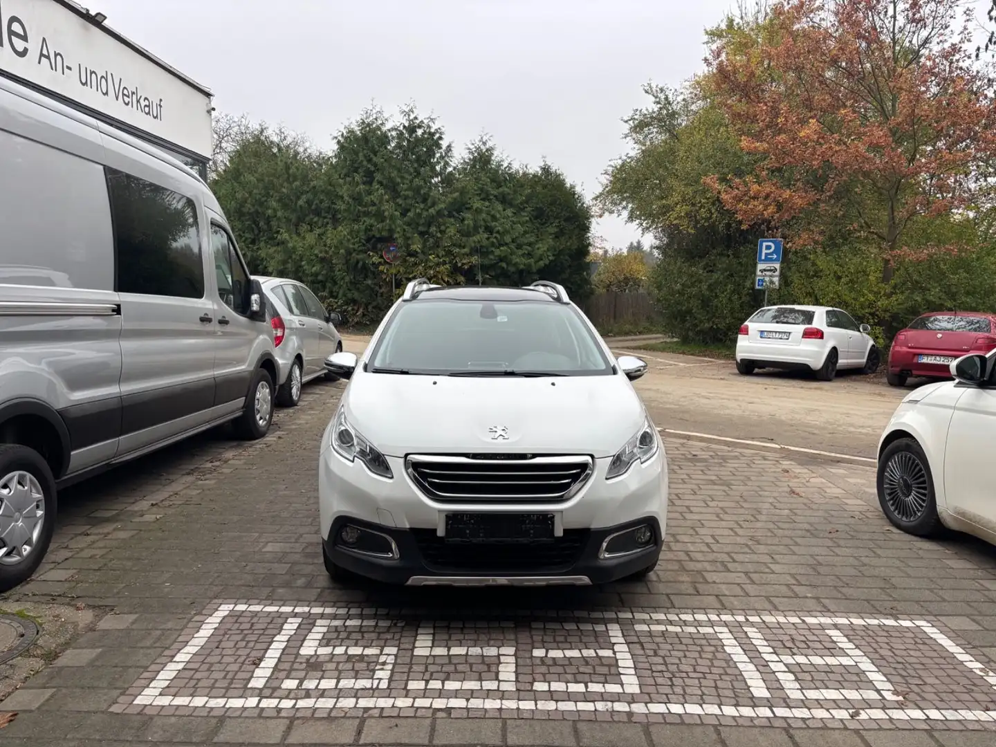 Peugeot 2008 Style Weiß - 1