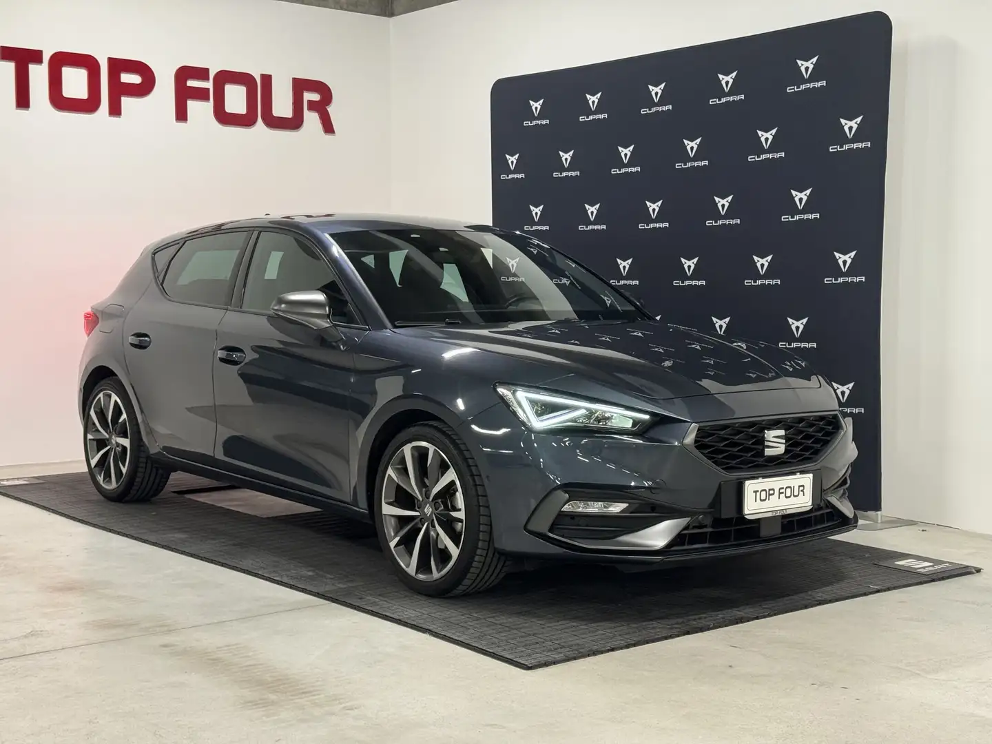 SEAT Leon Leon 1.5 eTSI 150 CV DSG FR - 1
