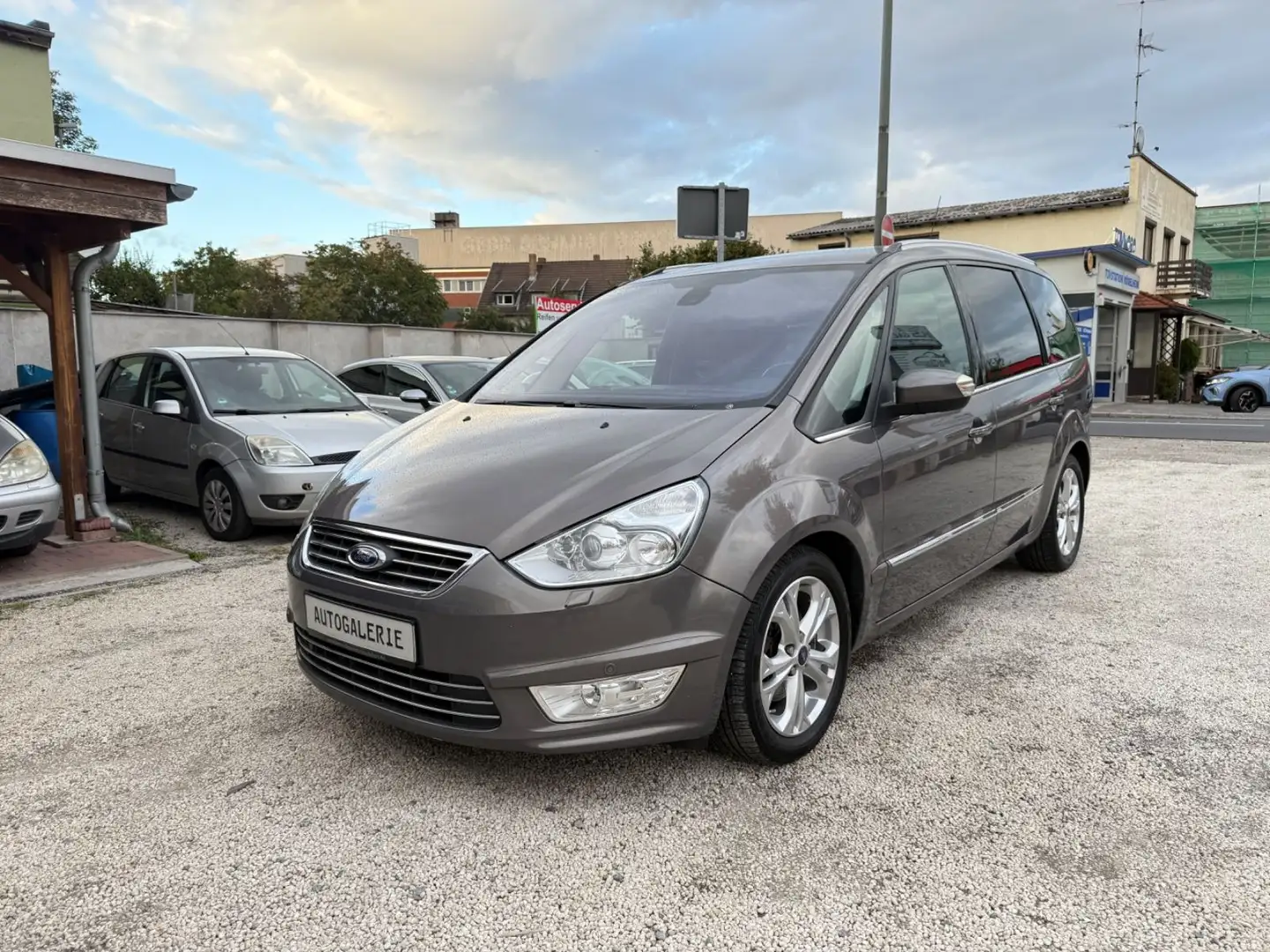 Ford Galaxy Titanium Automatik 1.Hand.-7-Sitzer.! Braun - 1