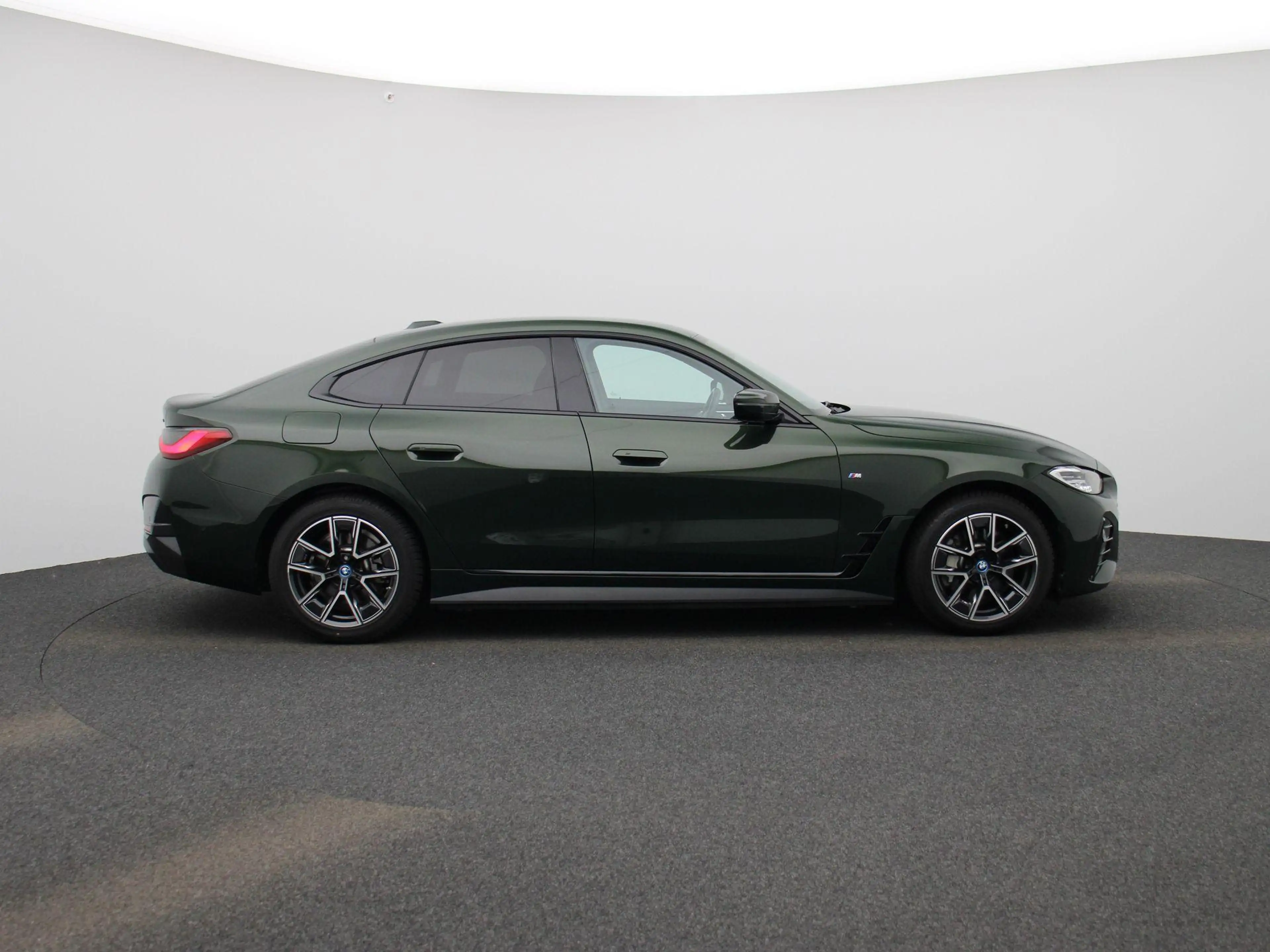 BMW i4 eDrive40 M Sport | LEDER | H&K Sound | Mem. Seats — photo 6