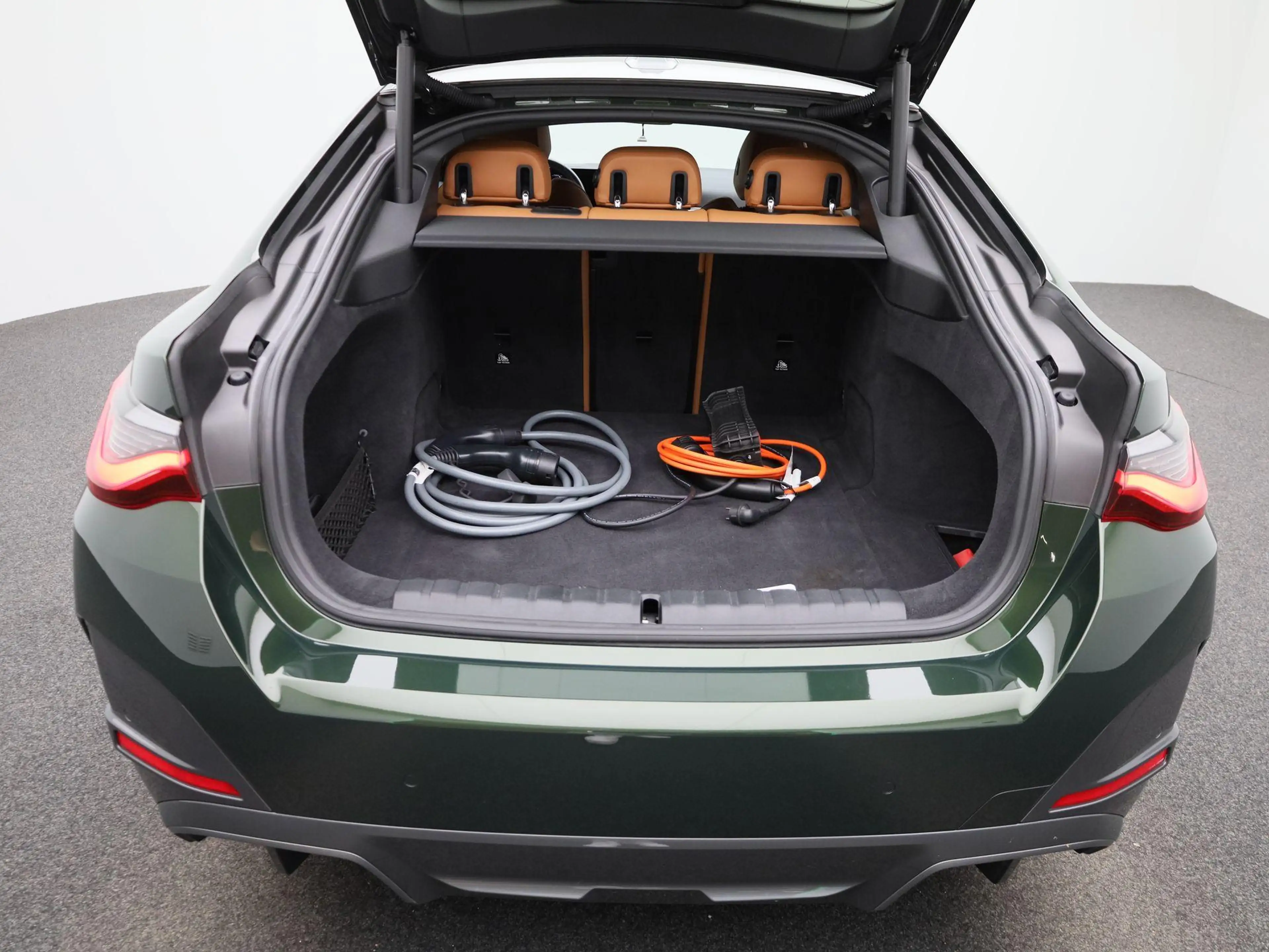 BMW i4 eDrive40 M Sport | LEDER | H&K Sound | Mem. Seats — photo 13