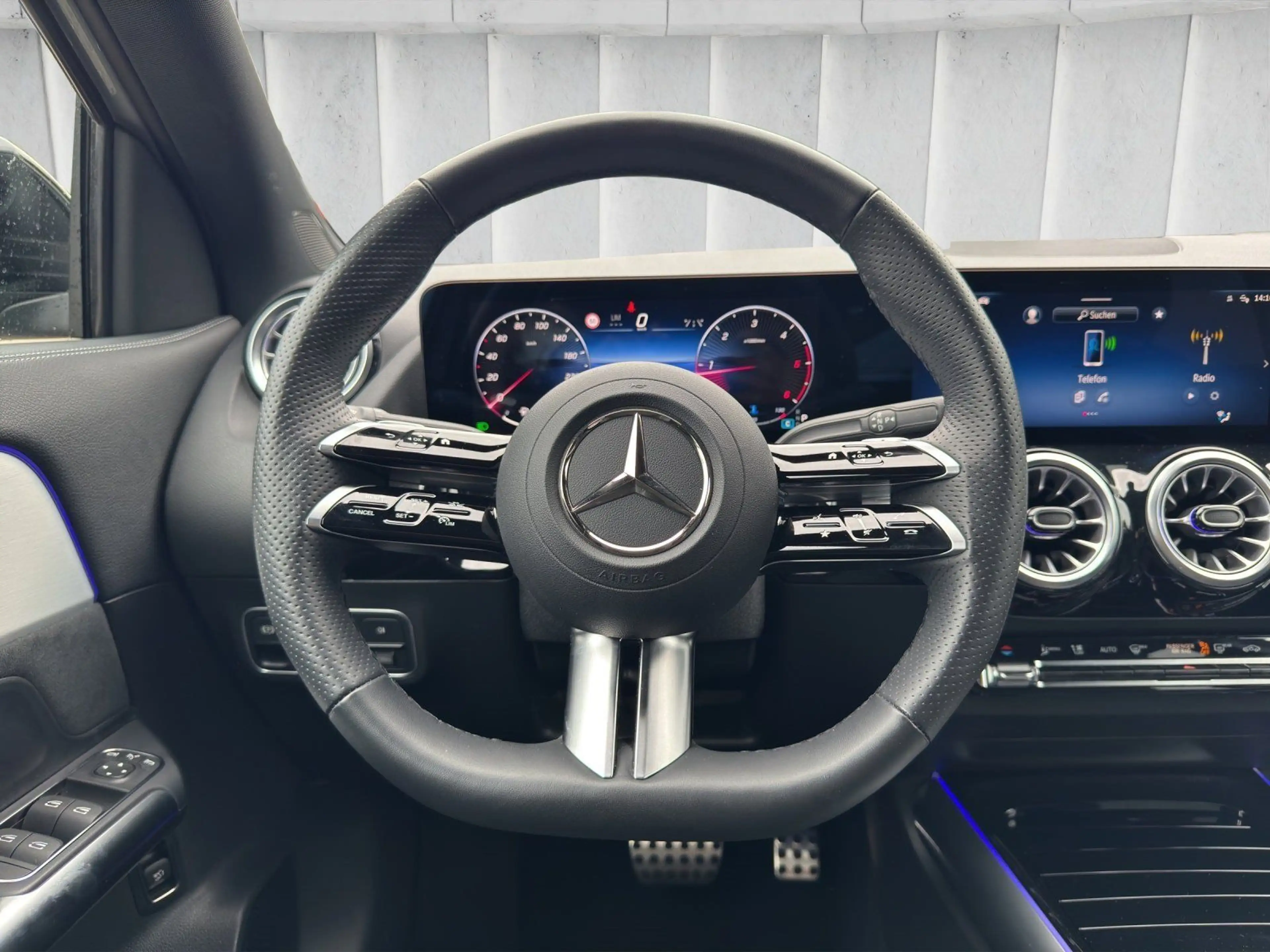 Mercedes-Benz GLA 220 d 4M AMG Night Pano 360° AHK Sthz Totw. — photo 10
