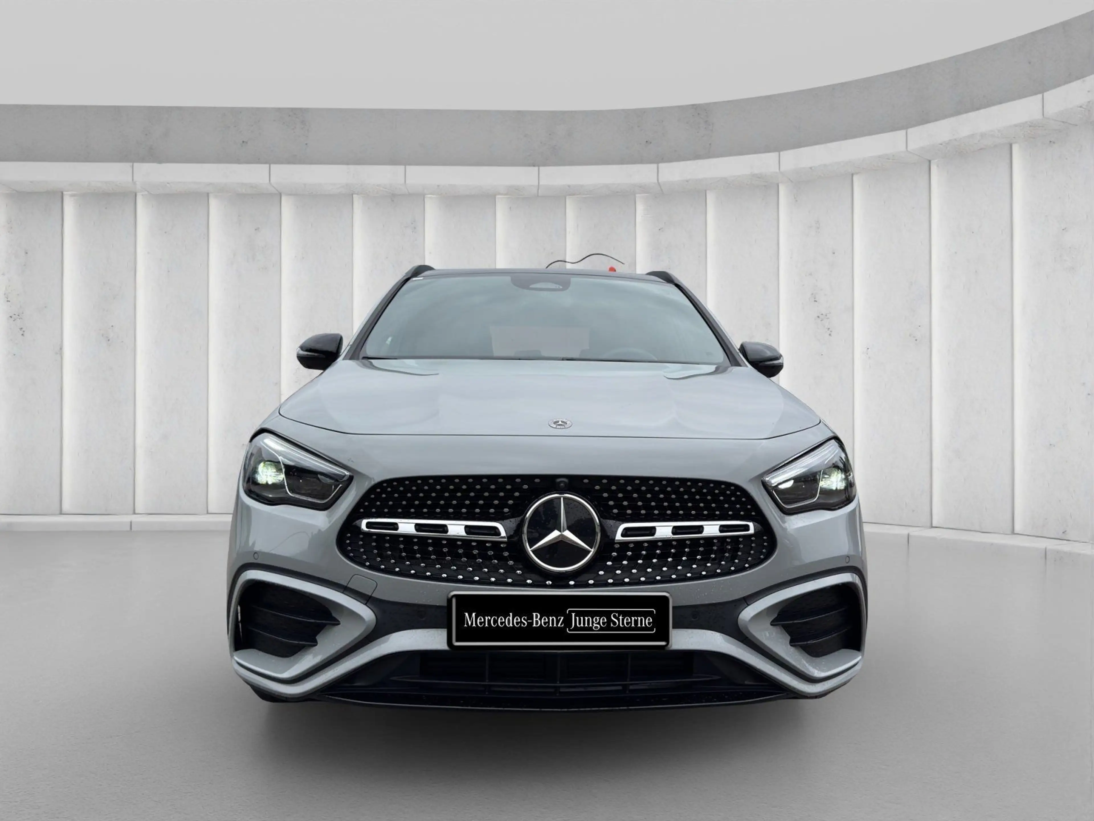 Mercedes-Benz GLA 220 d 4M AMG Night Pano 360° AHK Sthz Totw. — photo 8
