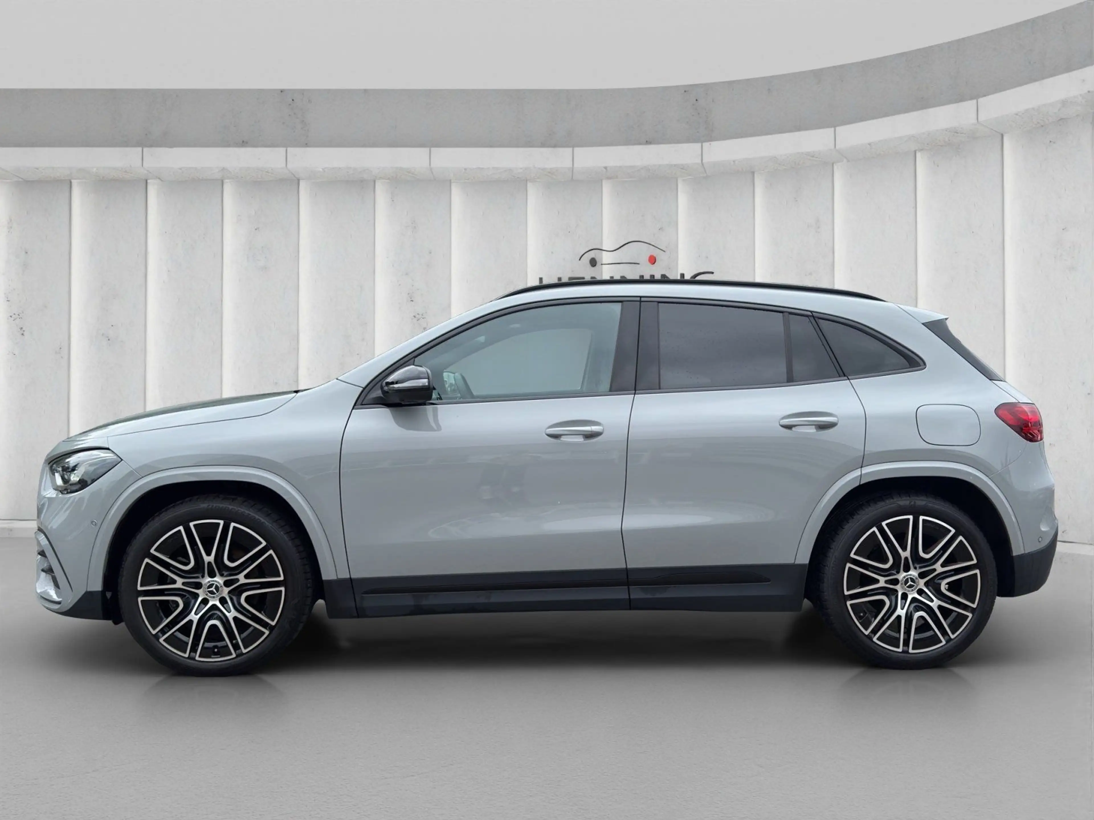 Mercedes-Benz GLA 220 d 4M AMG Night Pano 360° AHK Sthz Totw. — photo 2