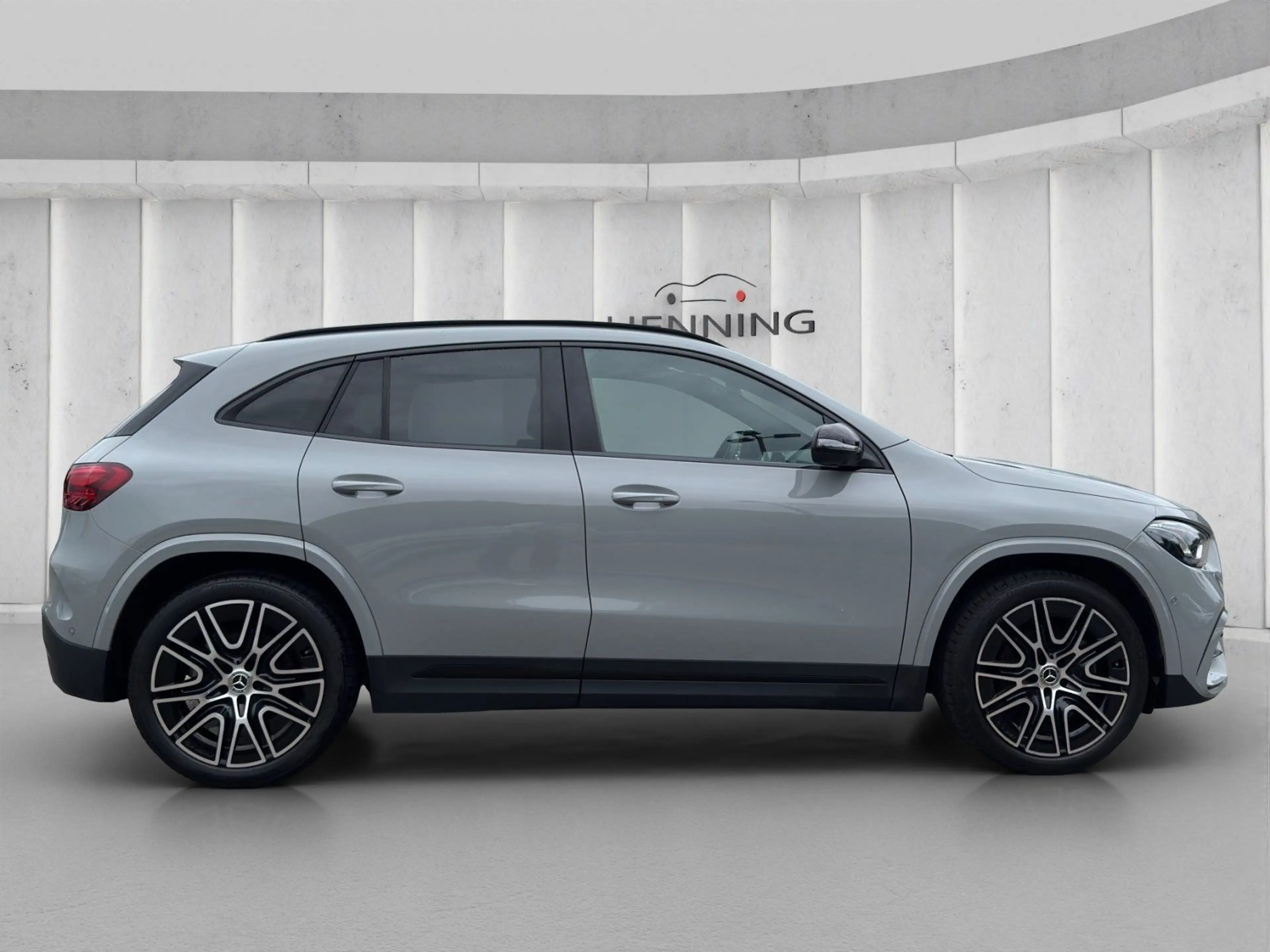 Mercedes-Benz GLA 220 d 4M AMG Night Pano 360° AHK Sthz Totw. — photo 6