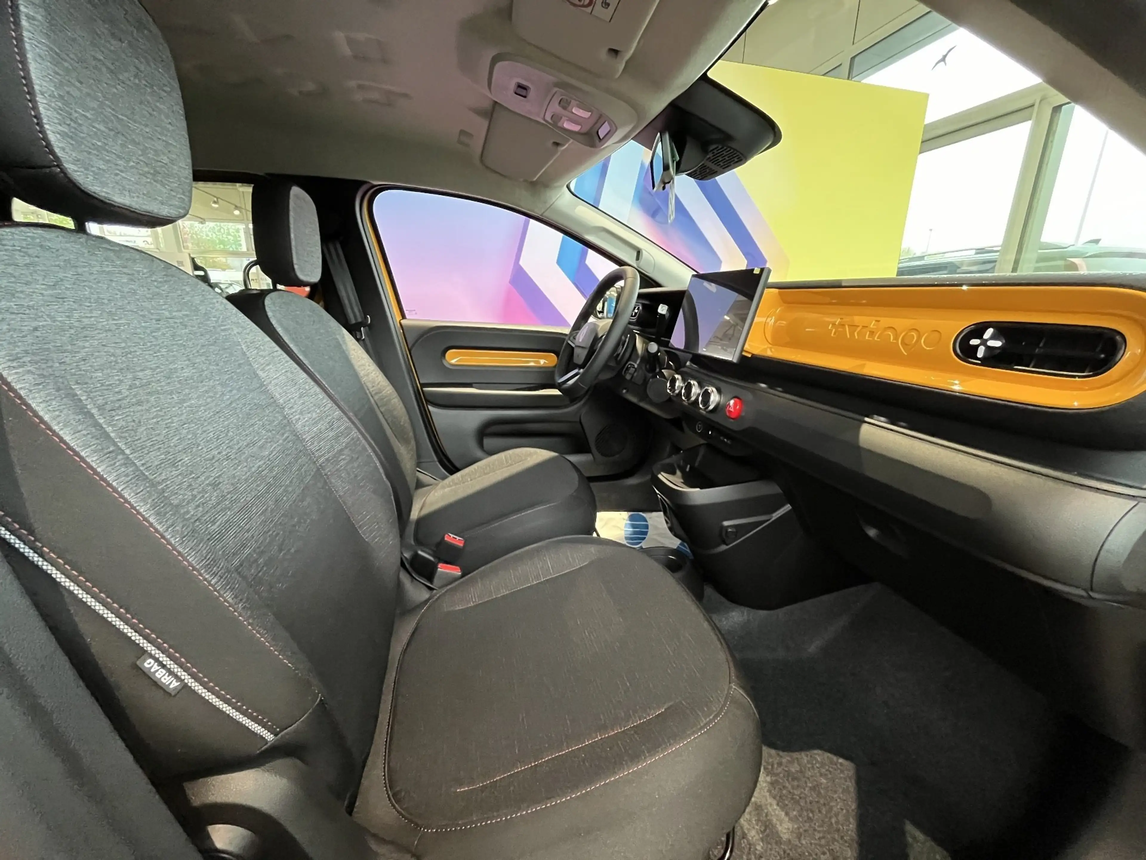 Renault Twingo E-TECH elektrisch Techno 80hp Urban Range — photo 6