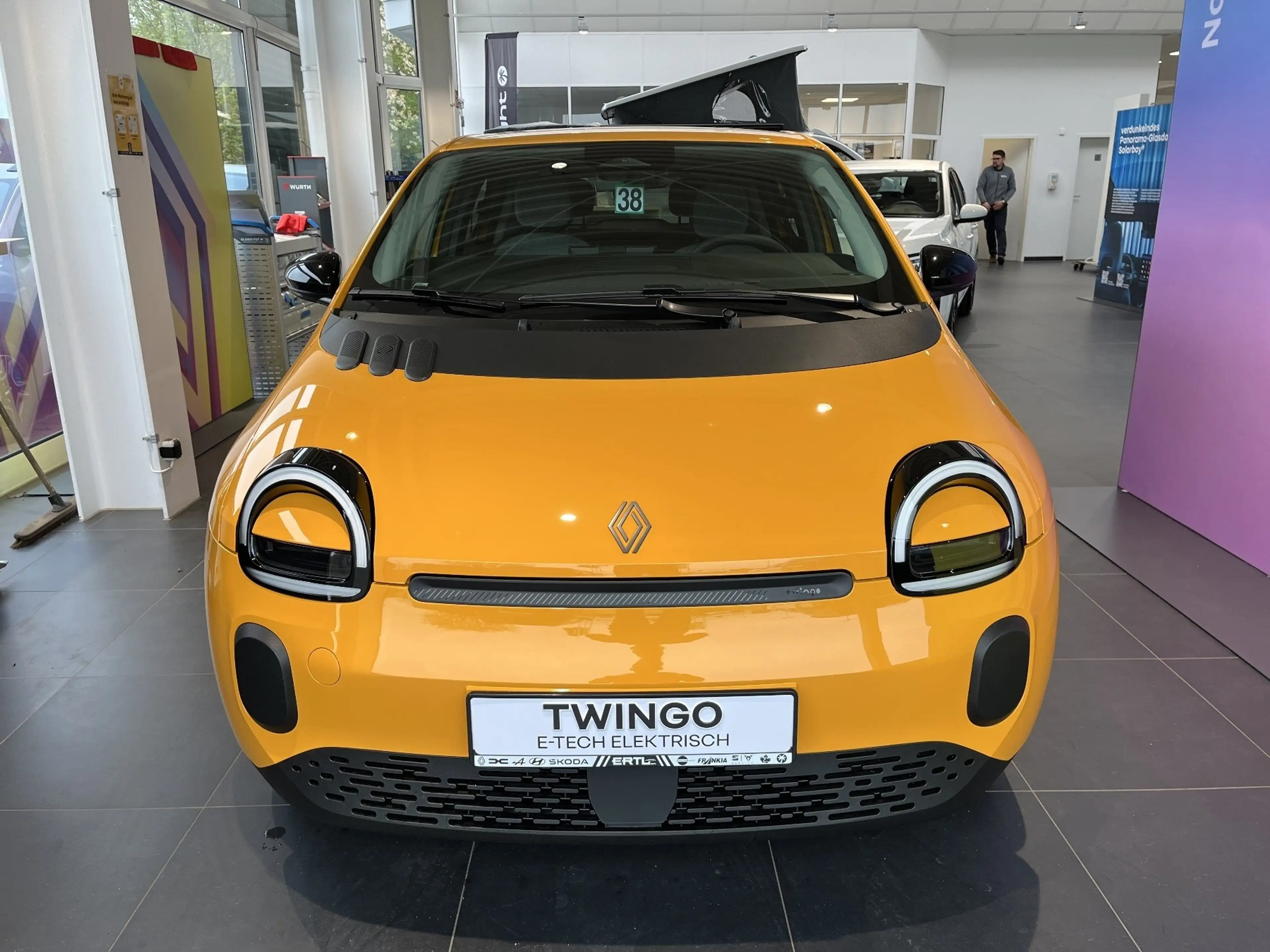 Renault Twingo E-TECH elektrisch Techno 80hp Urban Range — photo 2