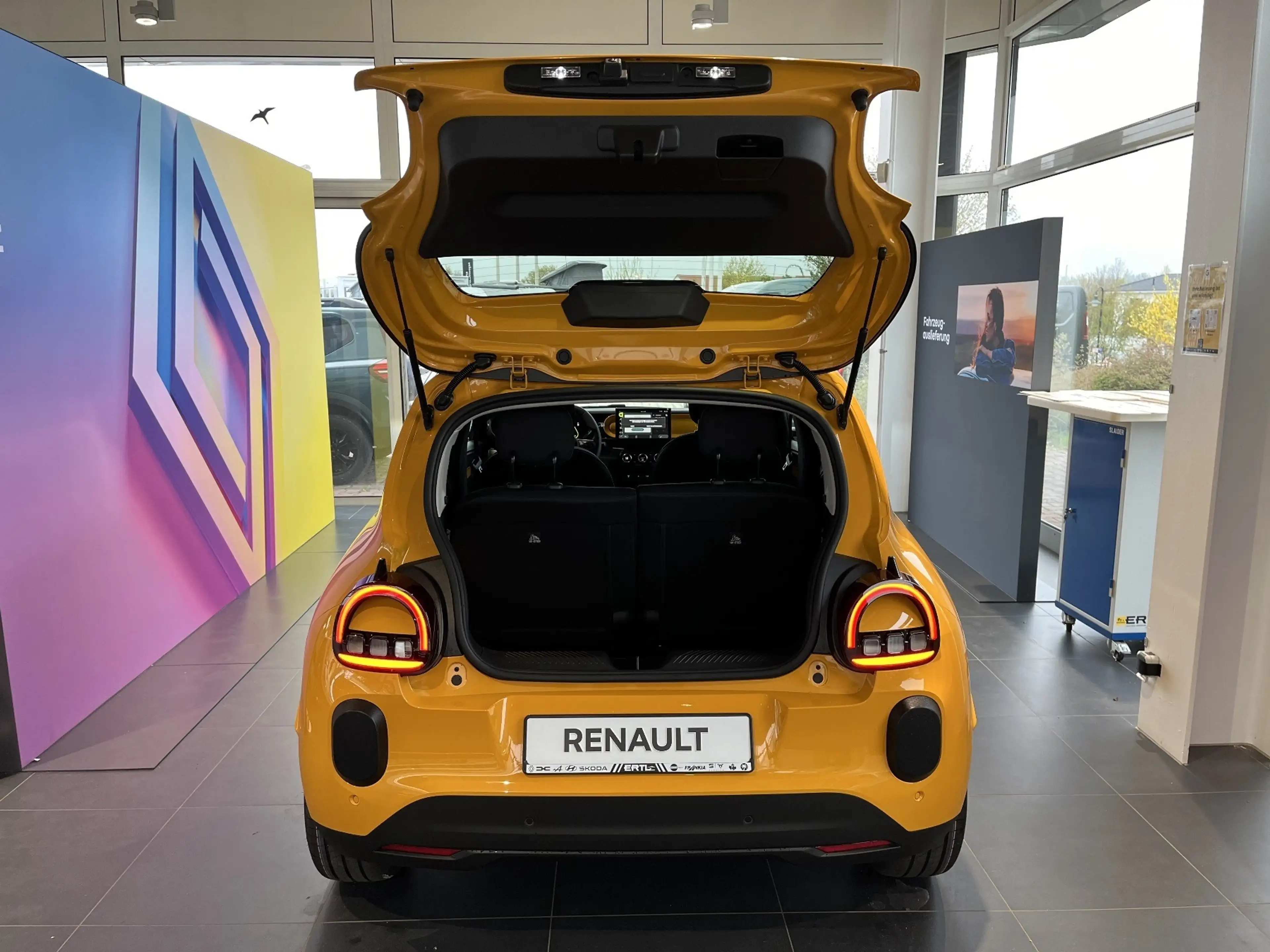 Renault Twingo E-TECH elektrisch Techno 80hp Urban Range — photo 15