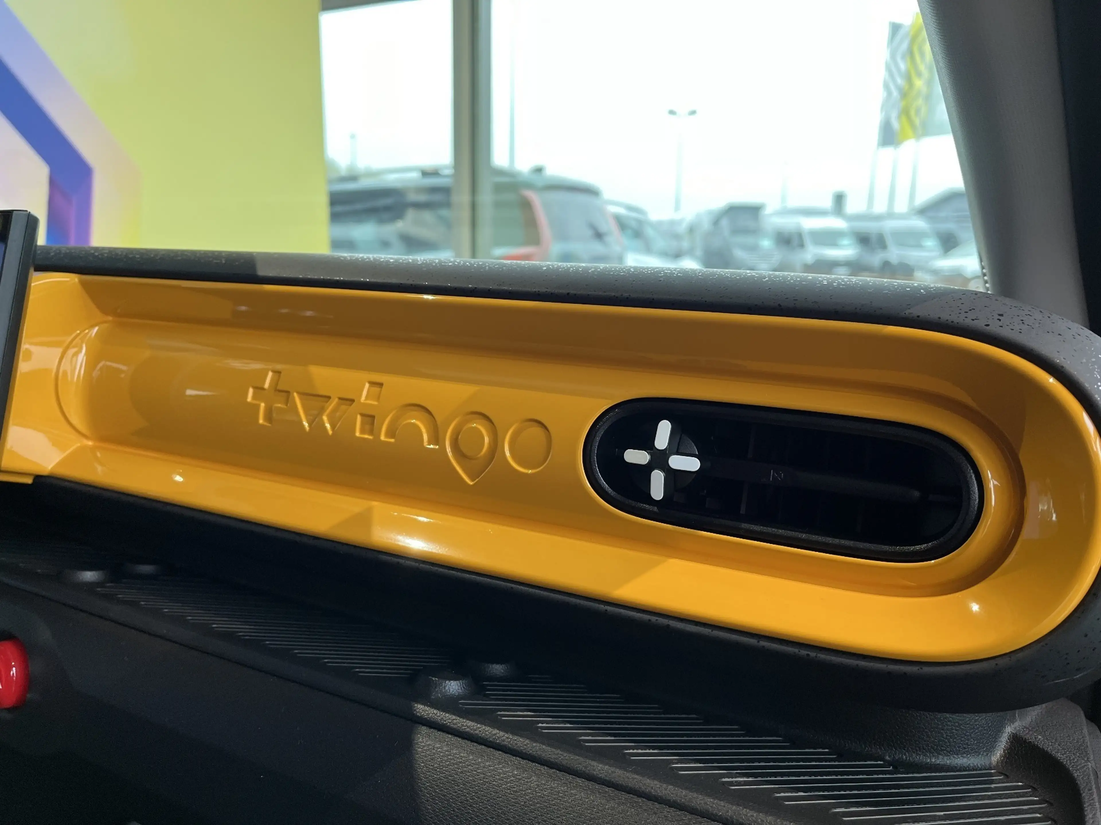 Renault Twingo E-TECH elektrisch Techno 80hp Urban Range — photo 8