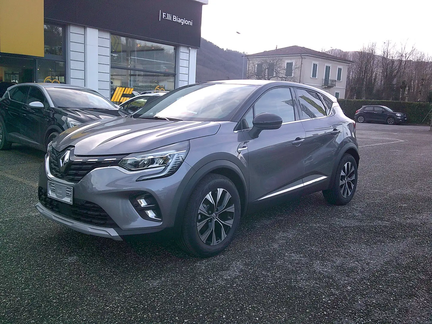 Renault Captur Captur 1.6 E-Tech full hybrid Techno 145cv auto Grigio - 1